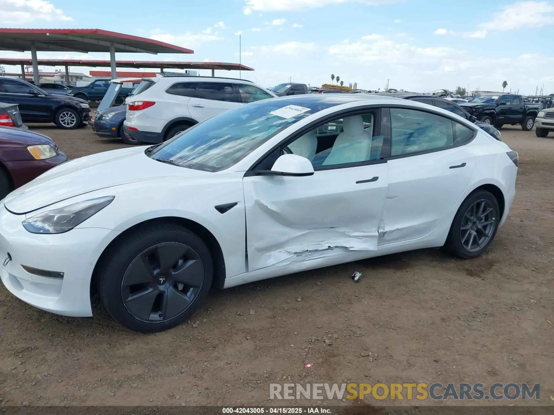 6 Photograph of a damaged car 5YJ3E1EB8NF338947 TESLA MODEL 3 2022