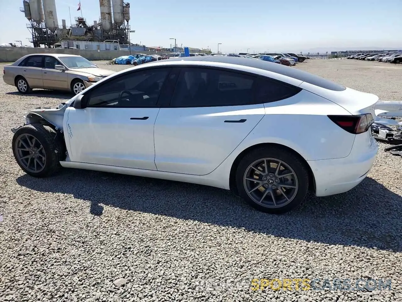 2 Photograph of a damaged car 5YJ3E1EB8NF340343 TESLA MODEL 3 2022
