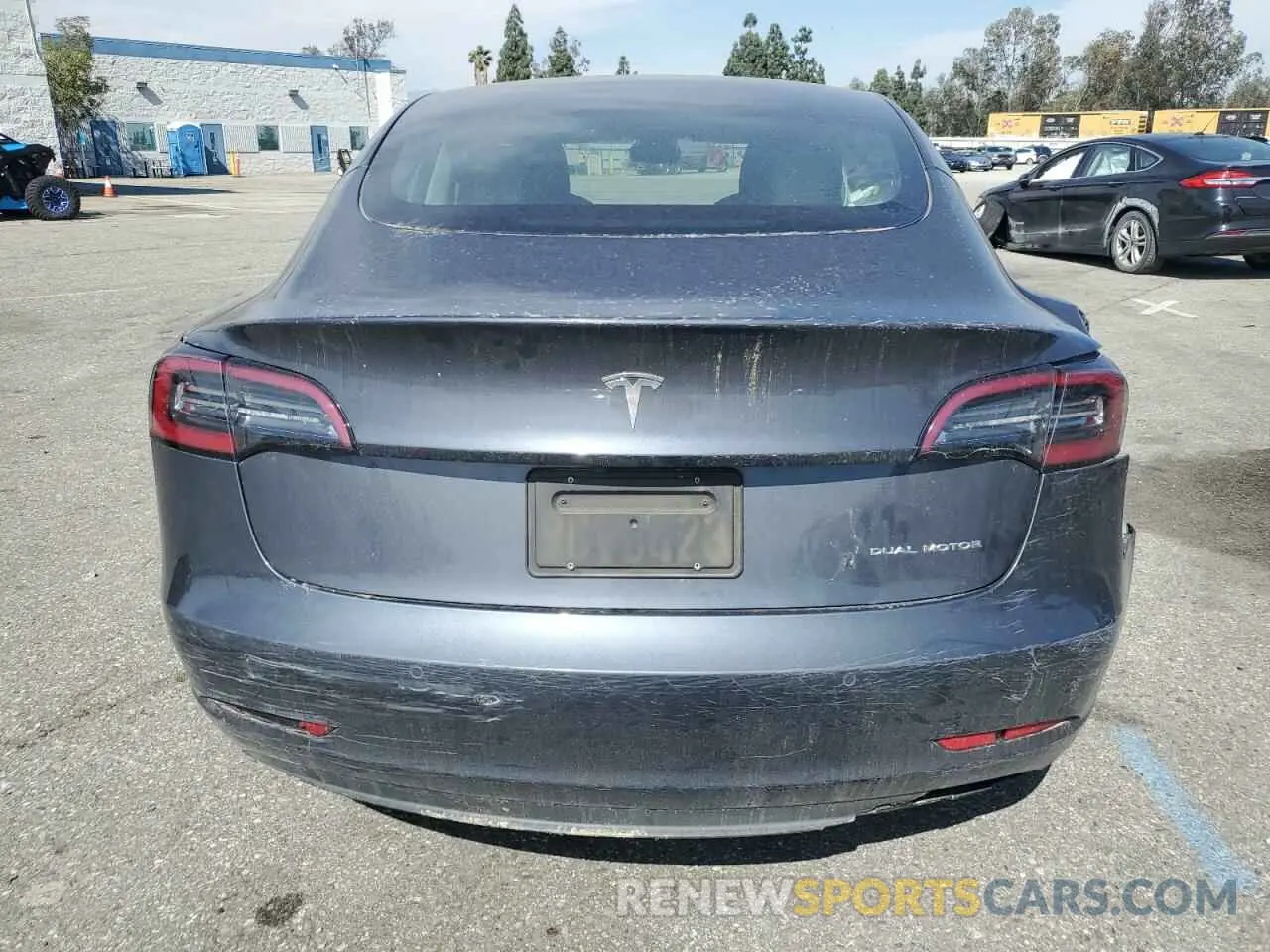 6 Photograph of a damaged car 5YJ3E1EB8NF341248 TESLA MODEL 3 2022
