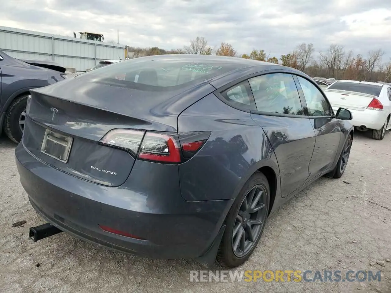 3 Photograph of a damaged car 5YJ3E1EB8NF344358 TESLA MODEL 3 2022