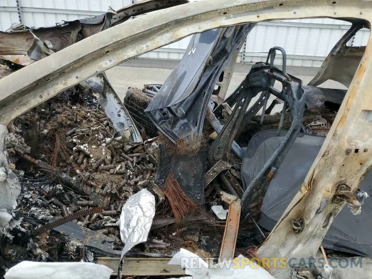 7 Photograph of a damaged car 5YJ3E1EB8NF350919 TESLA MODEL 3 2022