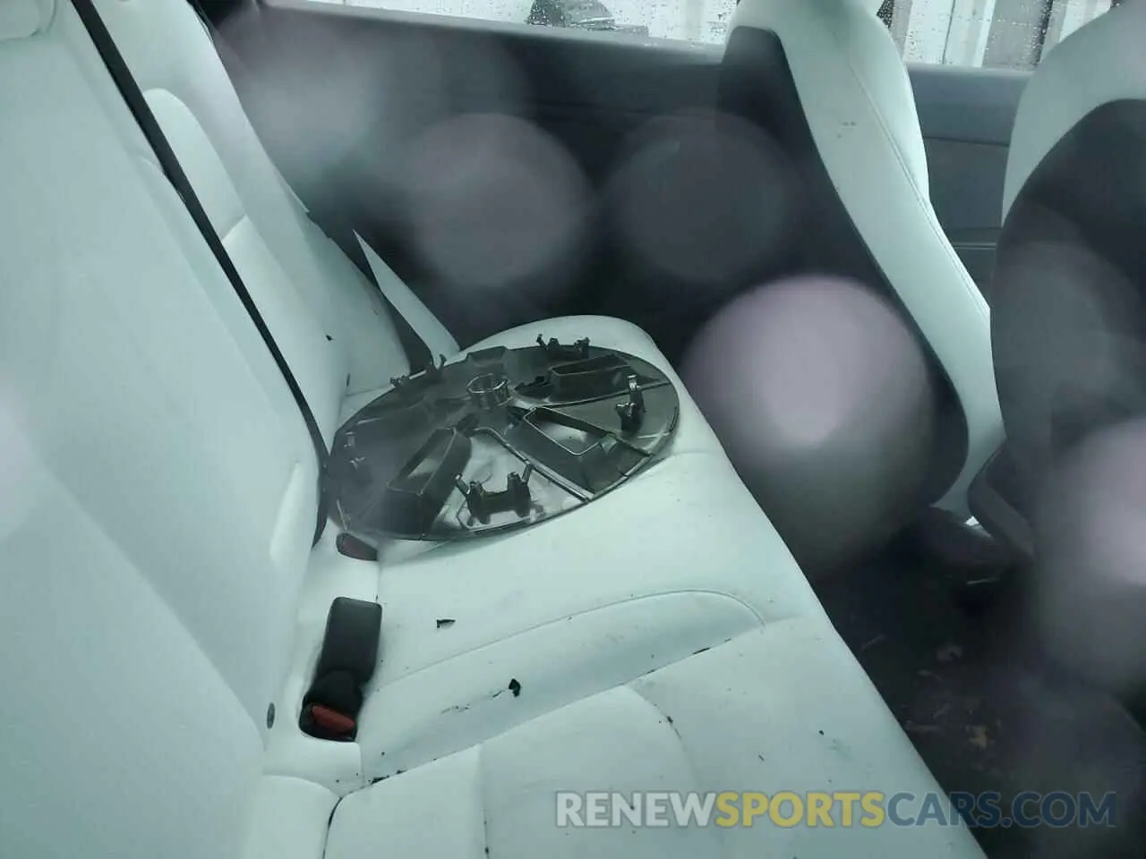 10 Photograph of a damaged car 5YJ3E1EB8NF362102 TESLA MODEL 3 2022