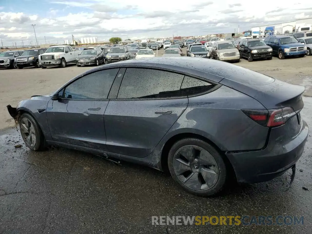 2 Photograph of a damaged car 5YJ3E1EB8NF362102 TESLA MODEL 3 2022