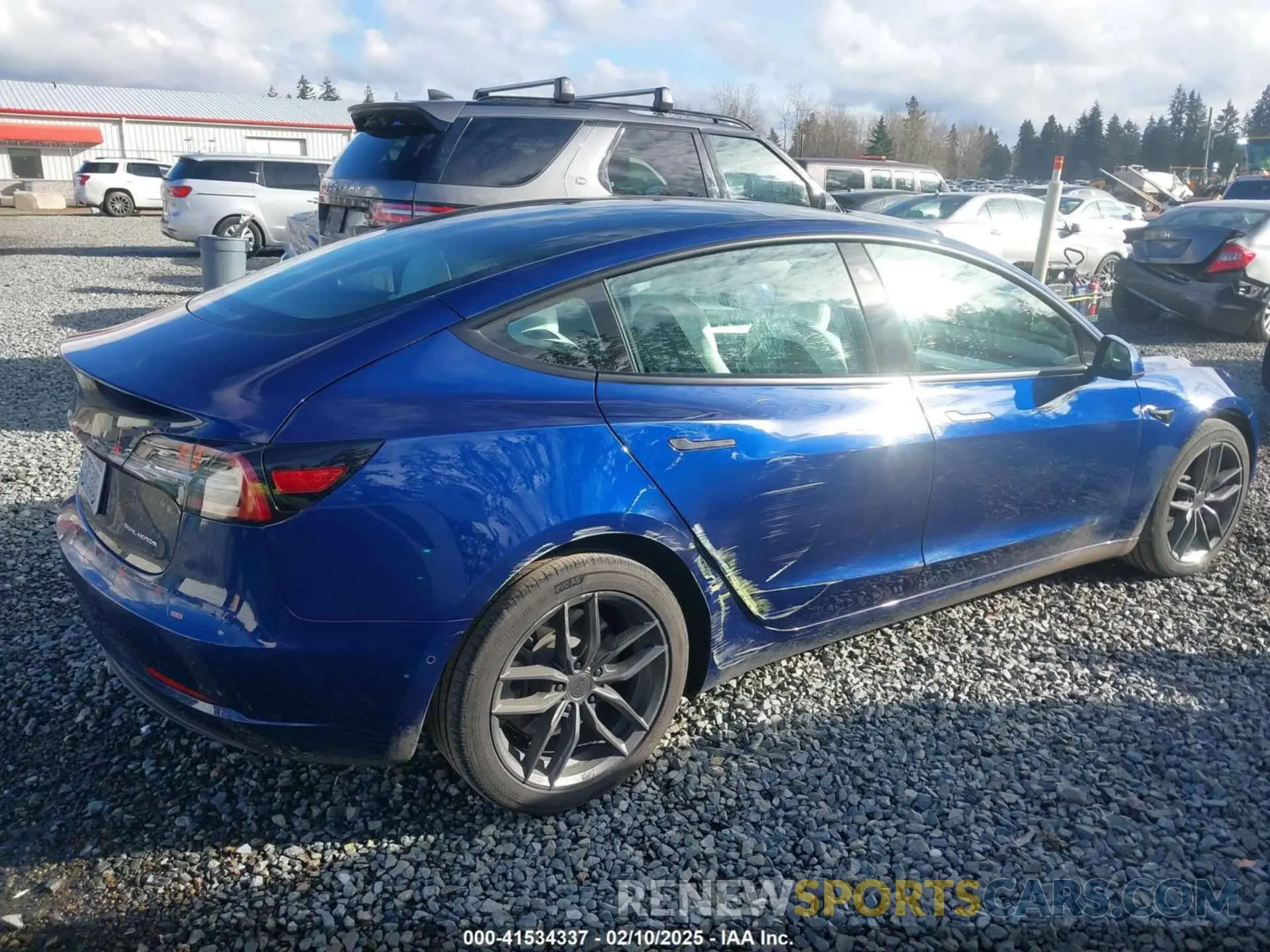 6 Photograph of a damaged car 5YJ3E1EB8NF363864 TESLA MODEL 3 2022
