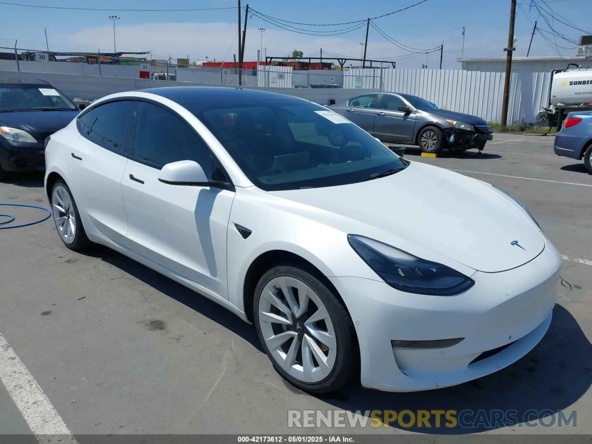 1 Photograph of a damaged car 5YJ3E1EB9NF113601 TESLA MODEL 3 2022