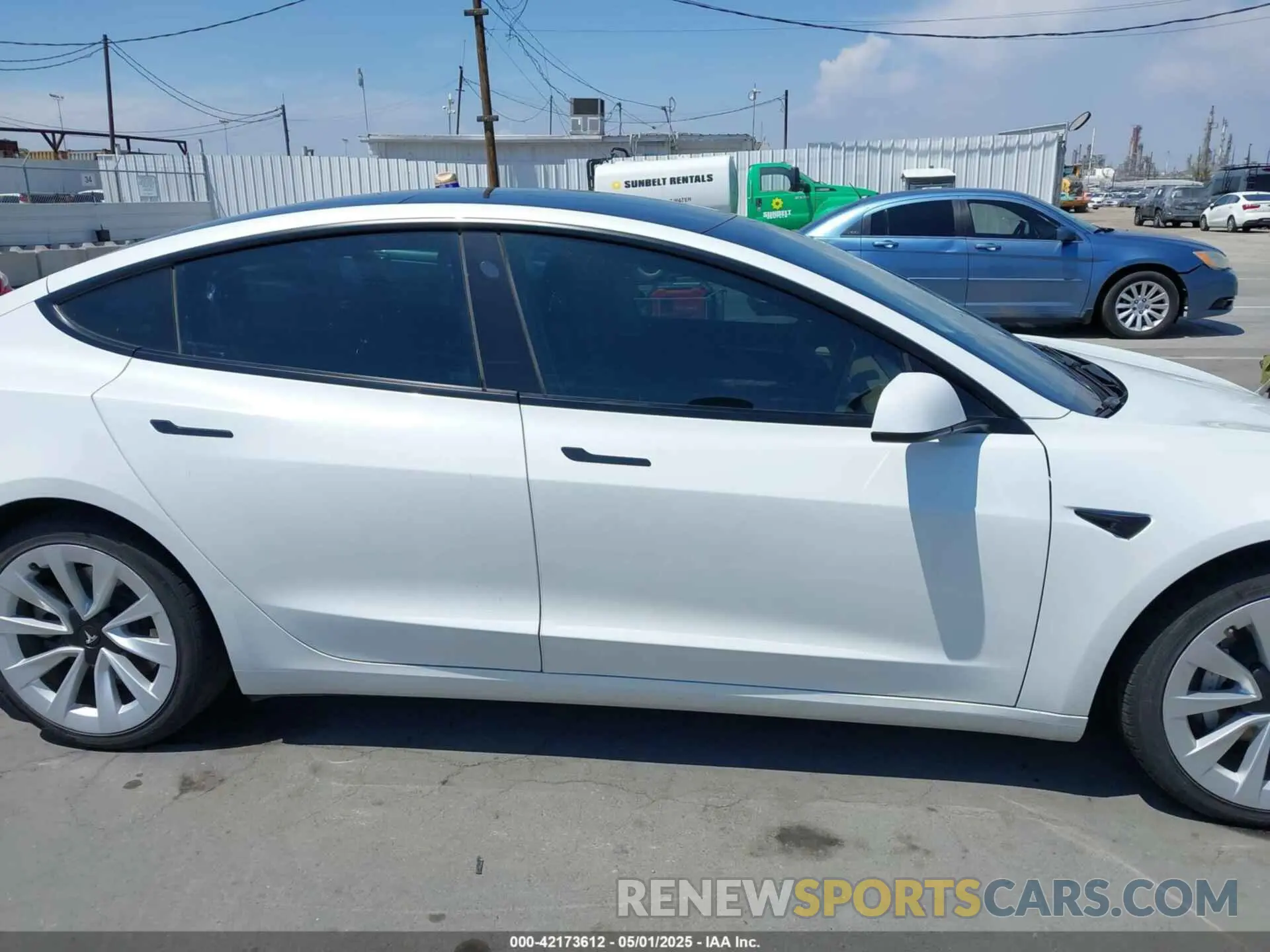 13 Photograph of a damaged car 5YJ3E1EB9NF113601 TESLA MODEL 3 2022