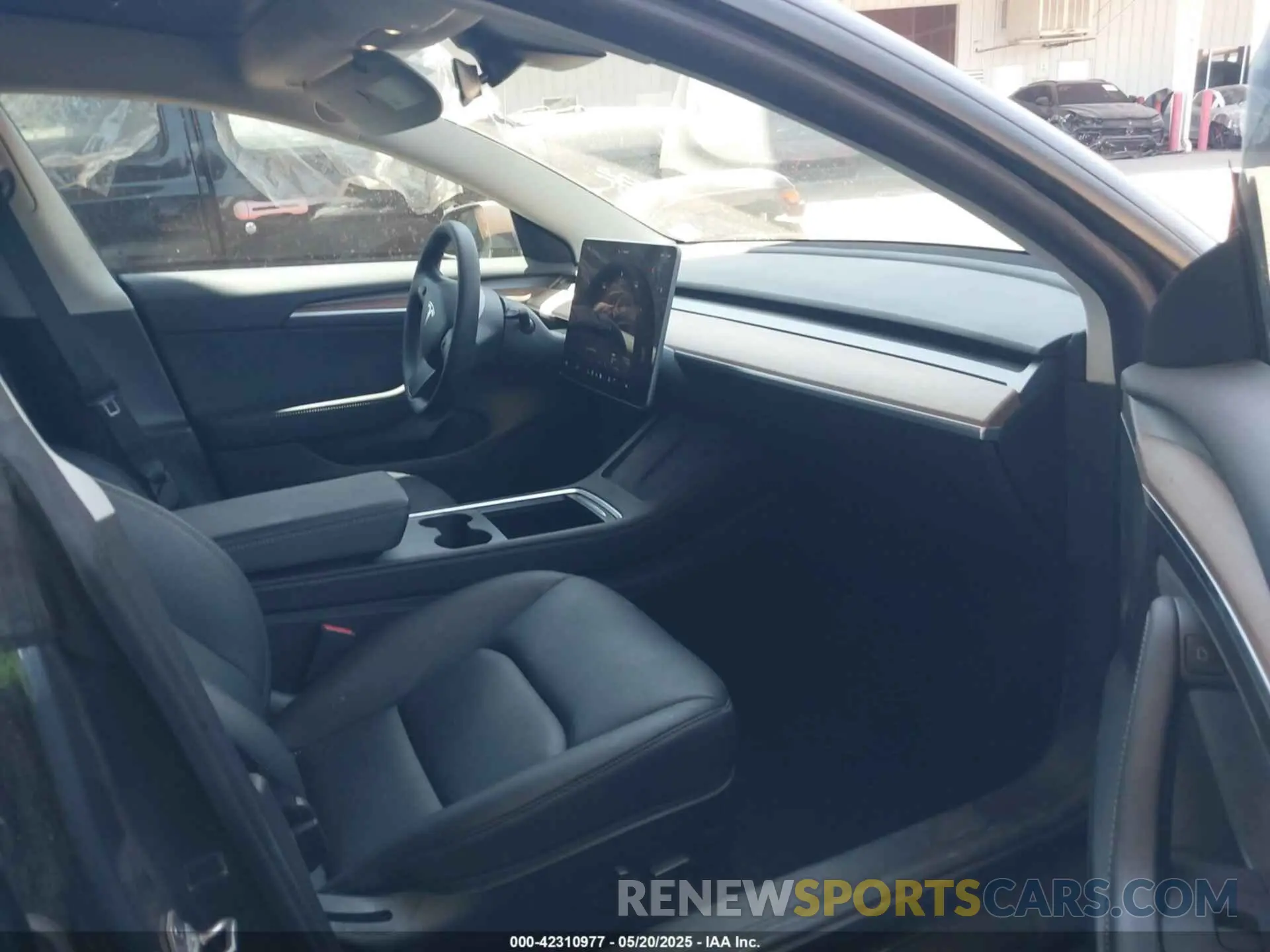 5 Photograph of a damaged car 5YJ3E1EB9NF167142 TESLA MODEL 3 2022