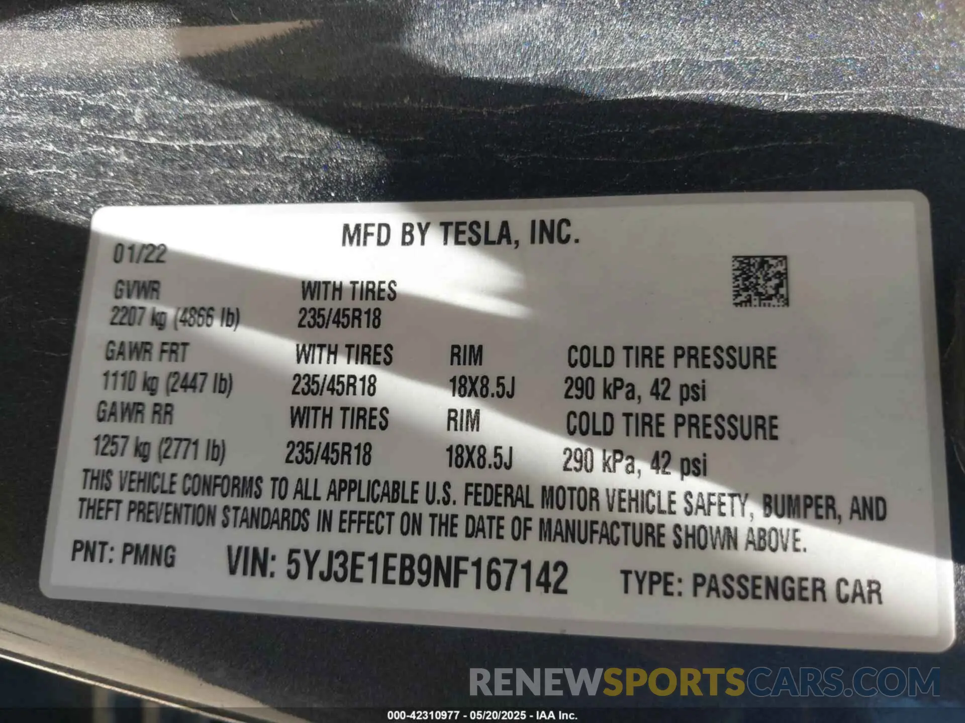 9 Photograph of a damaged car 5YJ3E1EB9NF167142 TESLA MODEL 3 2022