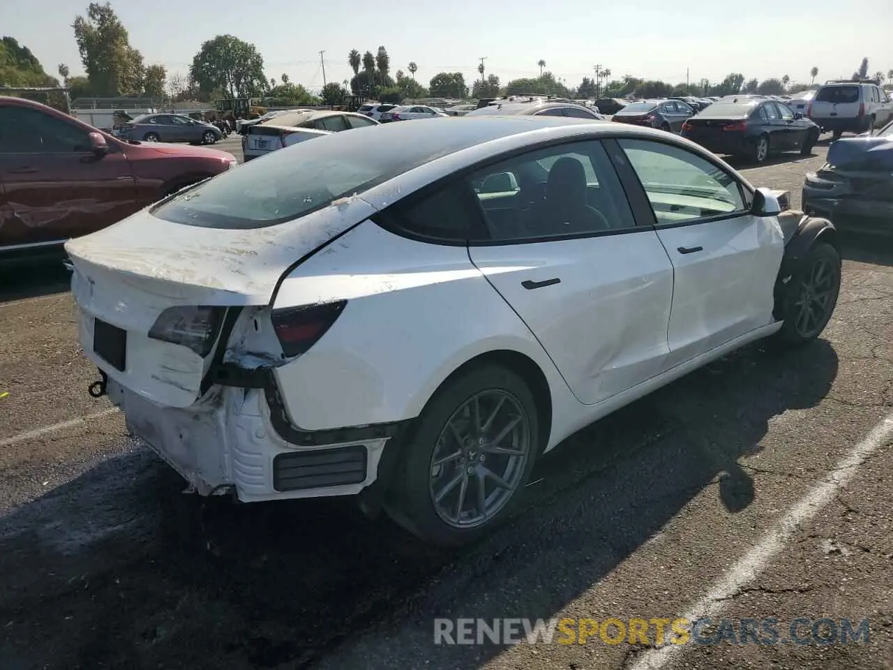 3 Photograph of a damaged car 5YJ3E1EB9NF173779 TESLA MODEL 3 2022