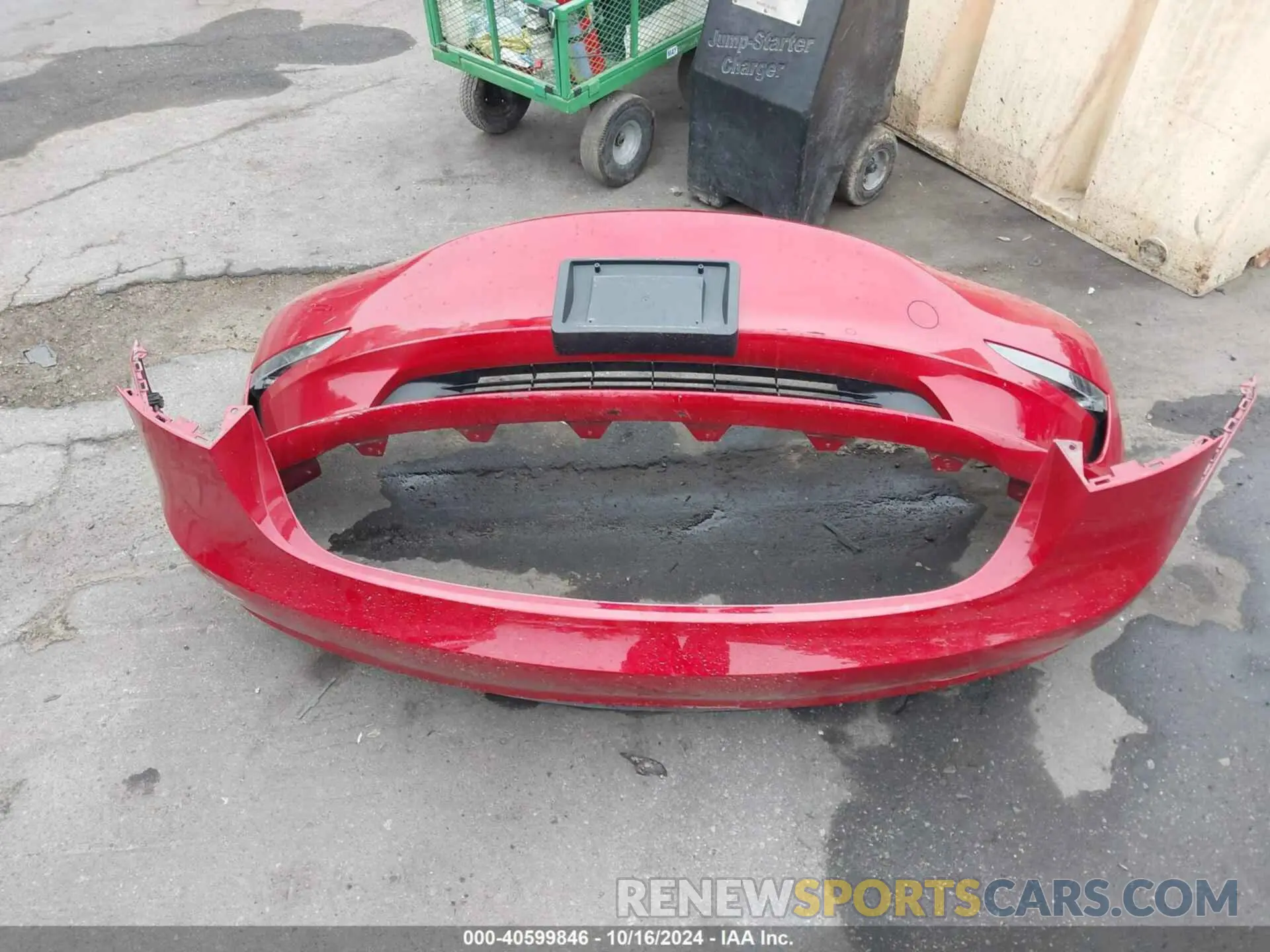 24 Photograph of a damaged car 5YJ3E1EB9NF192560 TESLA MODEL 3 2022