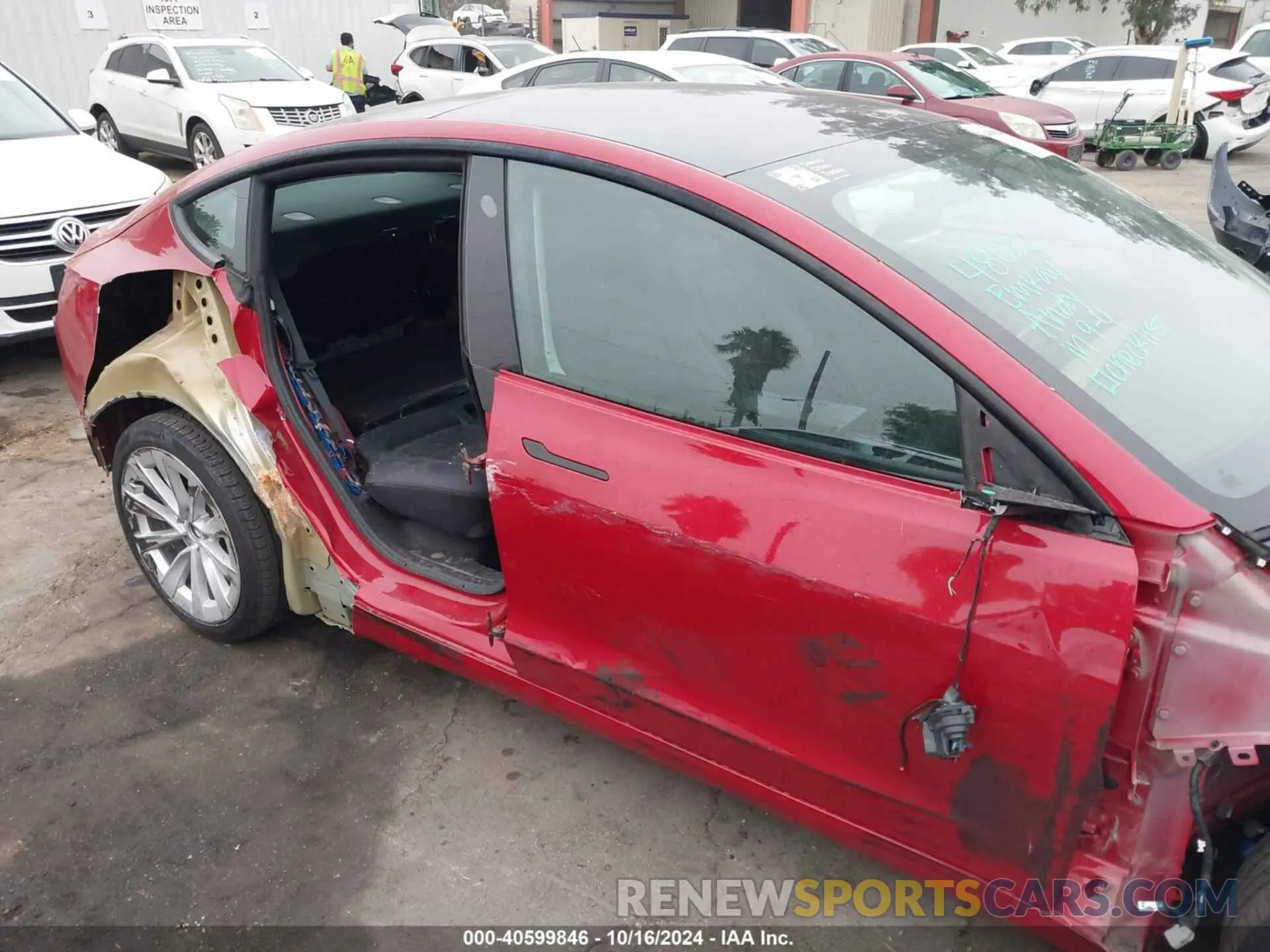 6 Photograph of a damaged car 5YJ3E1EB9NF192560 TESLA MODEL 3 2022