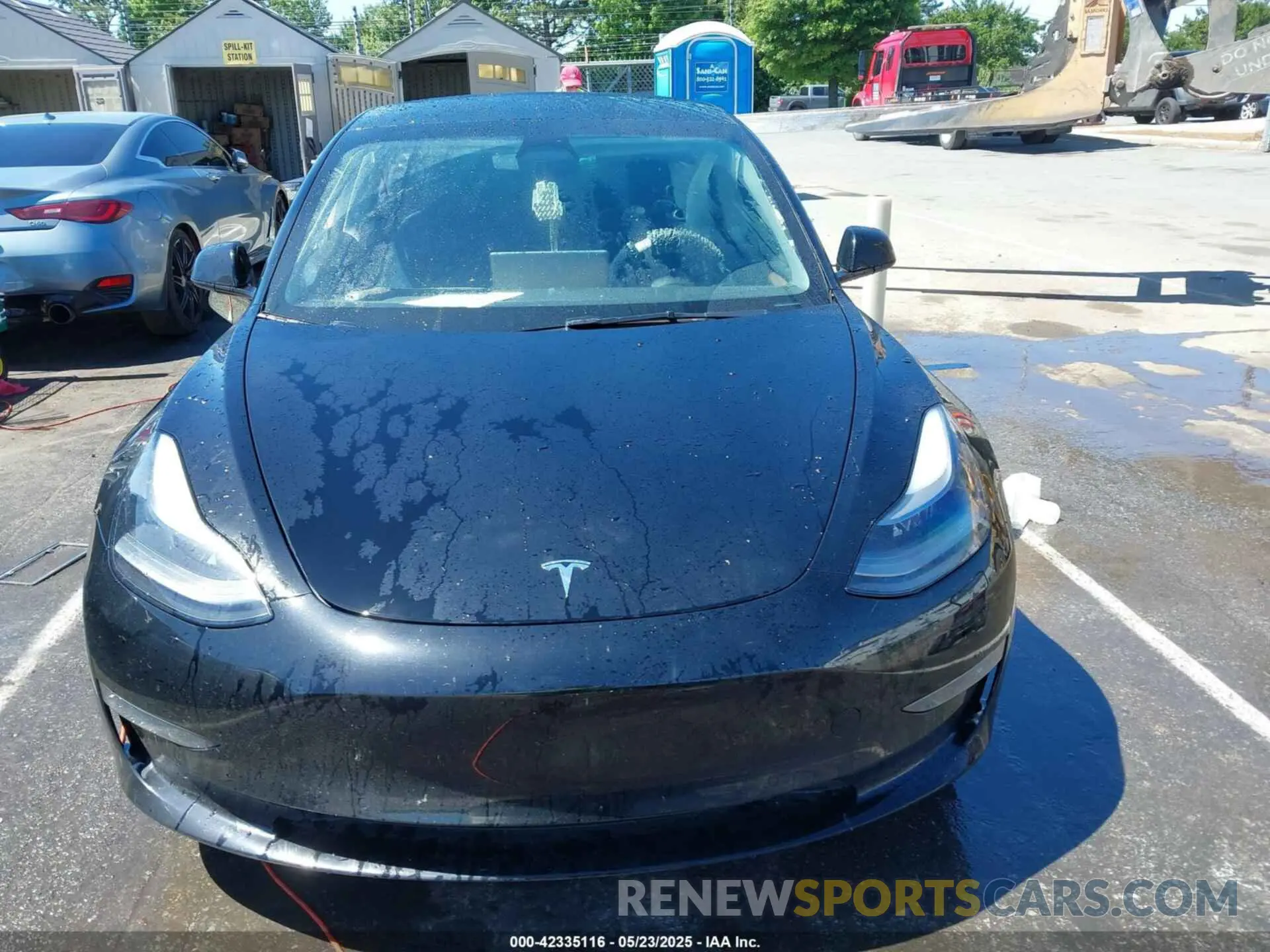 11 Photograph of a damaged car 5YJ3E1EB9NF192719 TESLA MODEL 3 2022