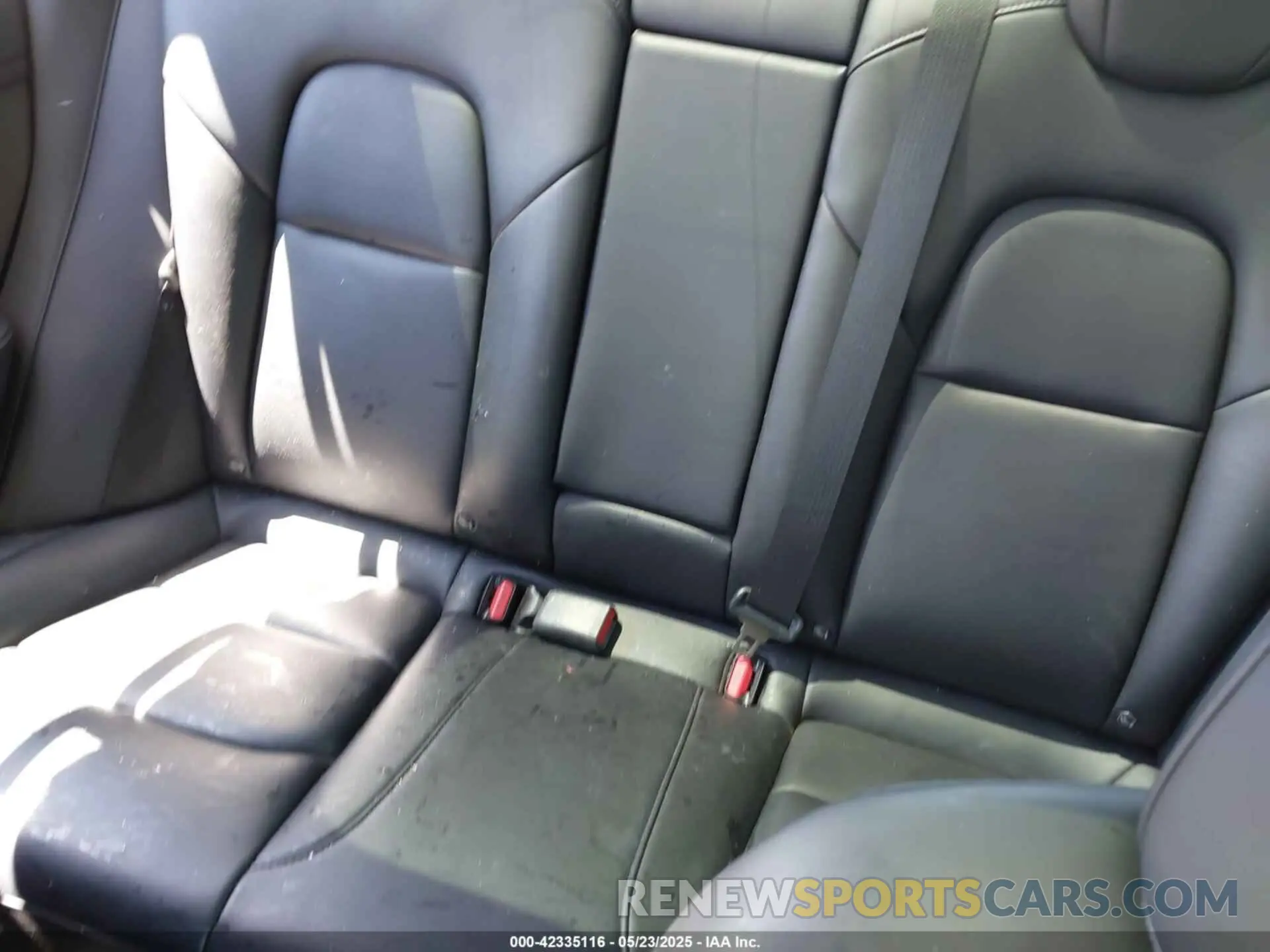 8 Photograph of a damaged car 5YJ3E1EB9NF192719 TESLA MODEL 3 2022