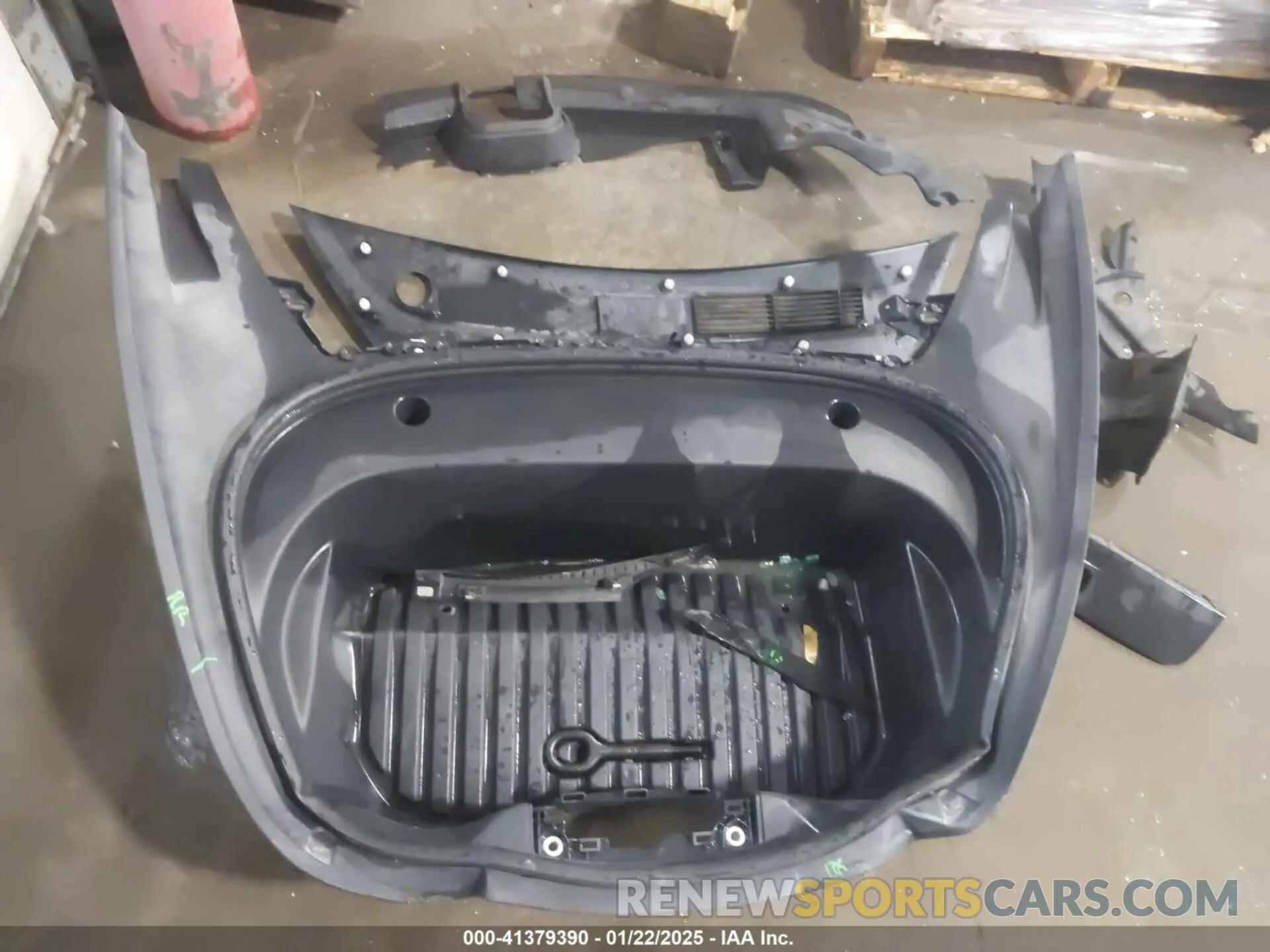 12 Photograph of a damaged car 5YJ3E1EB9NF195703 TESLA MODEL 3 2022