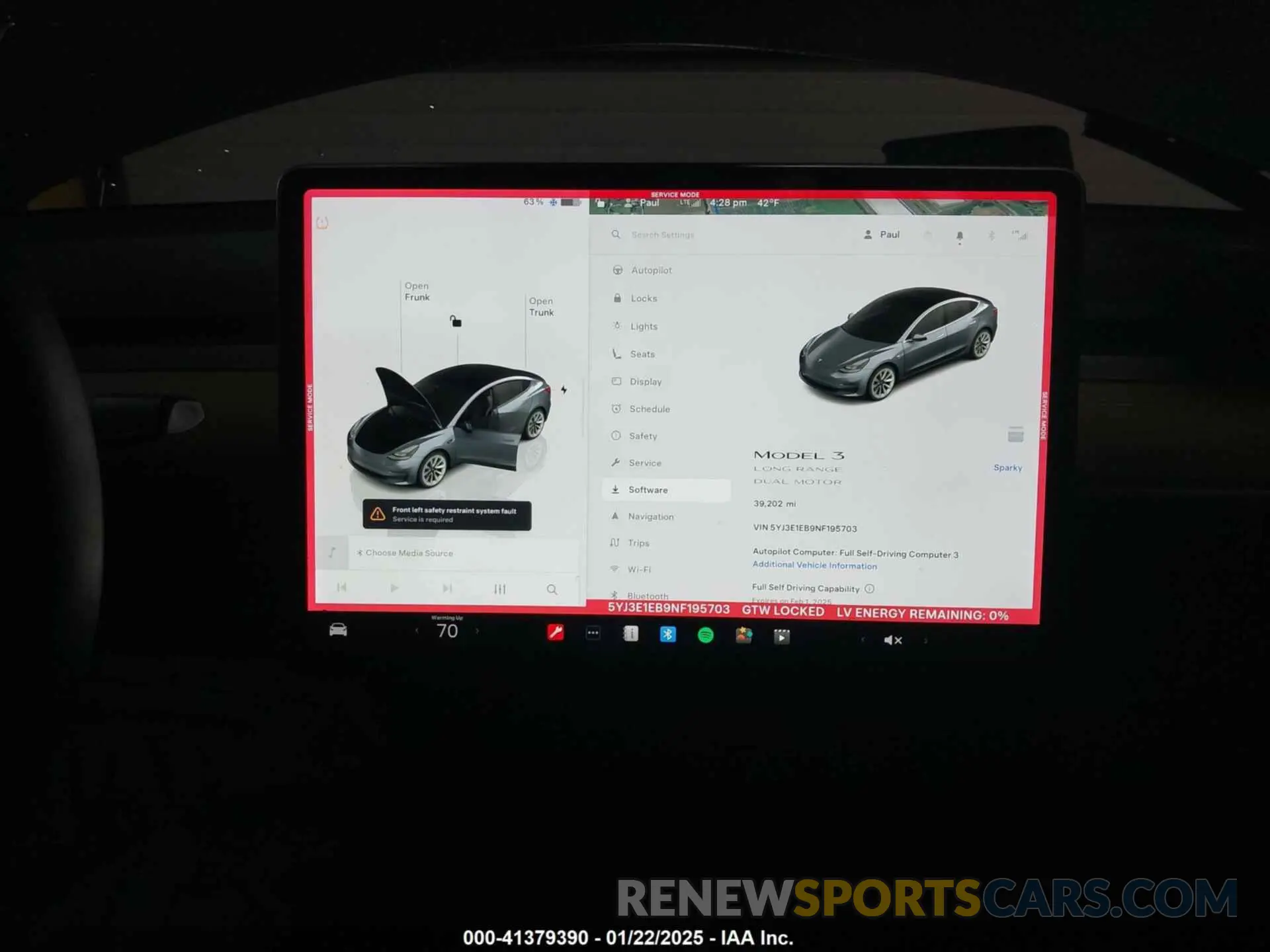 19 Photograph of a damaged car 5YJ3E1EB9NF195703 TESLA MODEL 3 2022