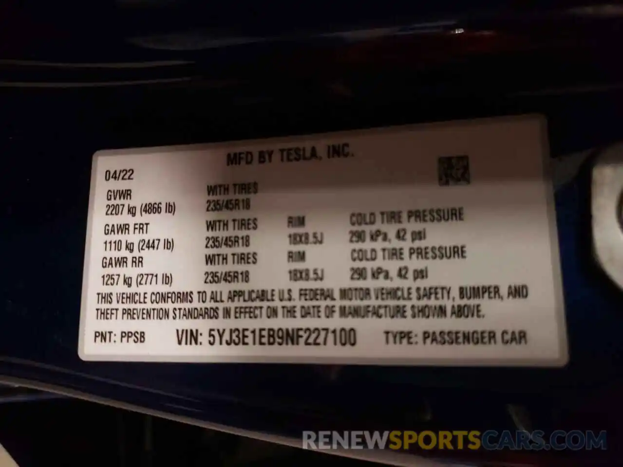 10 Photograph of a damaged car 5YJ3E1EB9NF227100 TESLA MODEL 3 2022