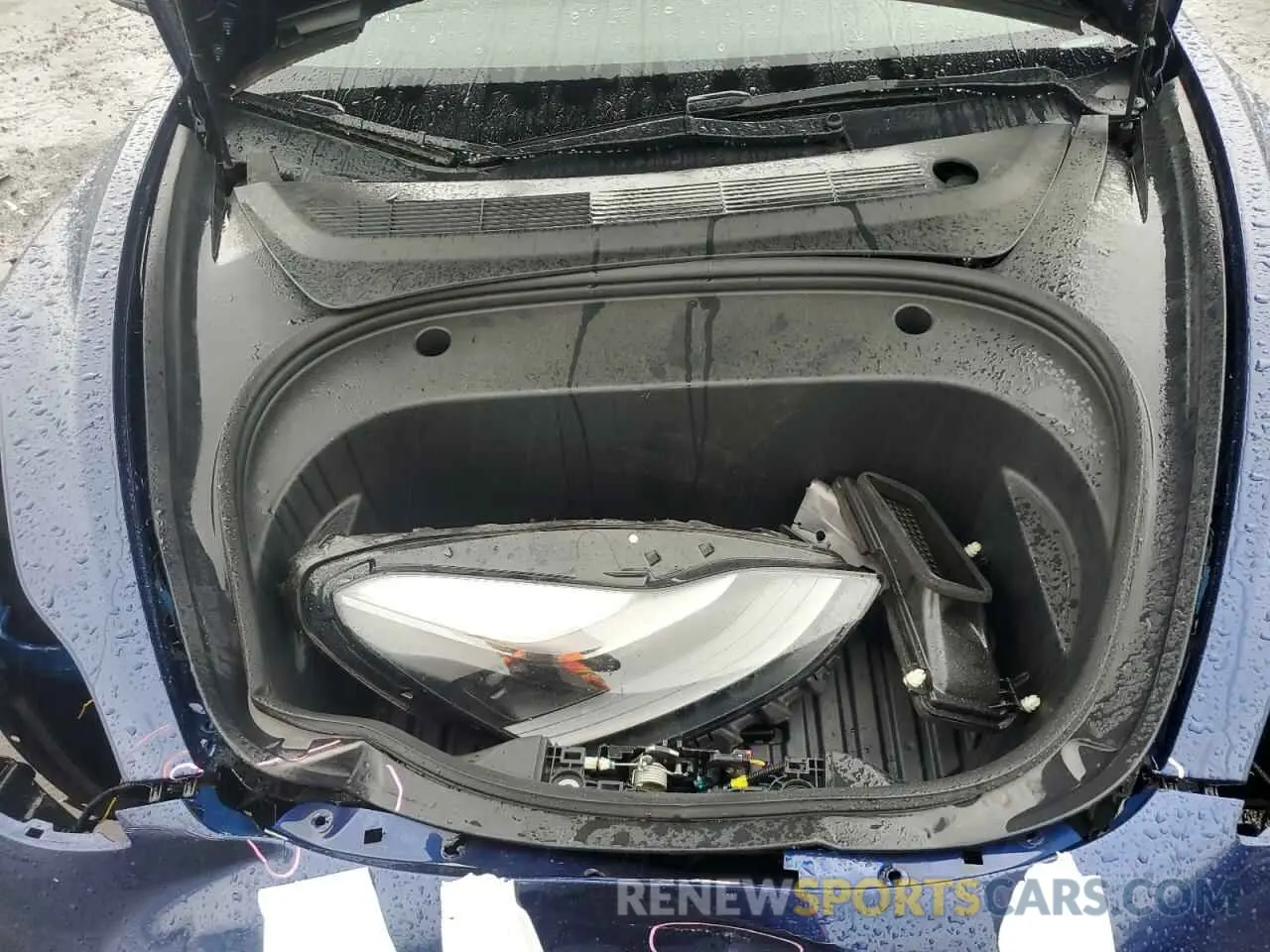 11 Photograph of a damaged car 5YJ3E1EB9NF232474 TESLA MODEL 3 2022