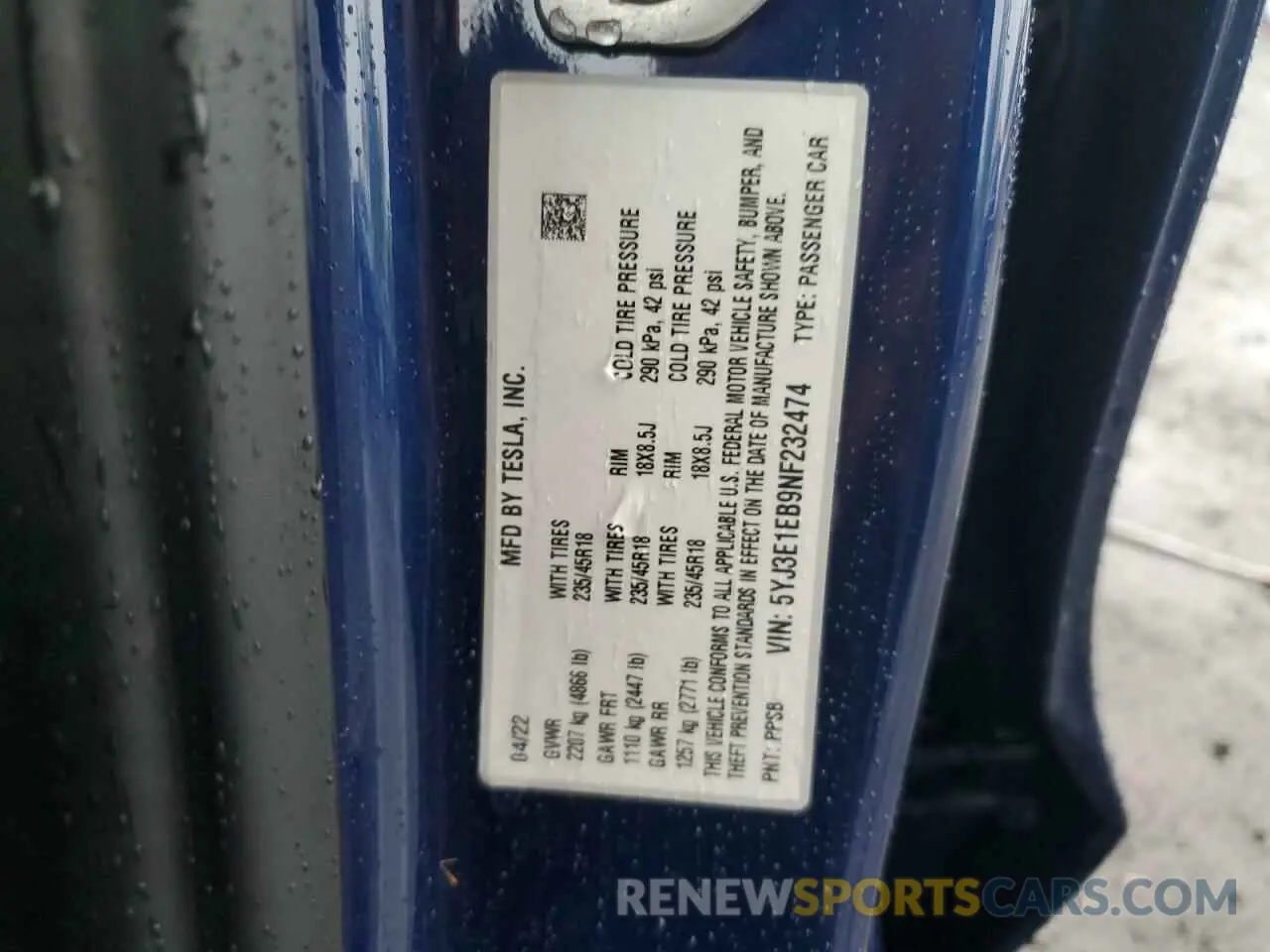 12 Photograph of a damaged car 5YJ3E1EB9NF232474 TESLA MODEL 3 2022