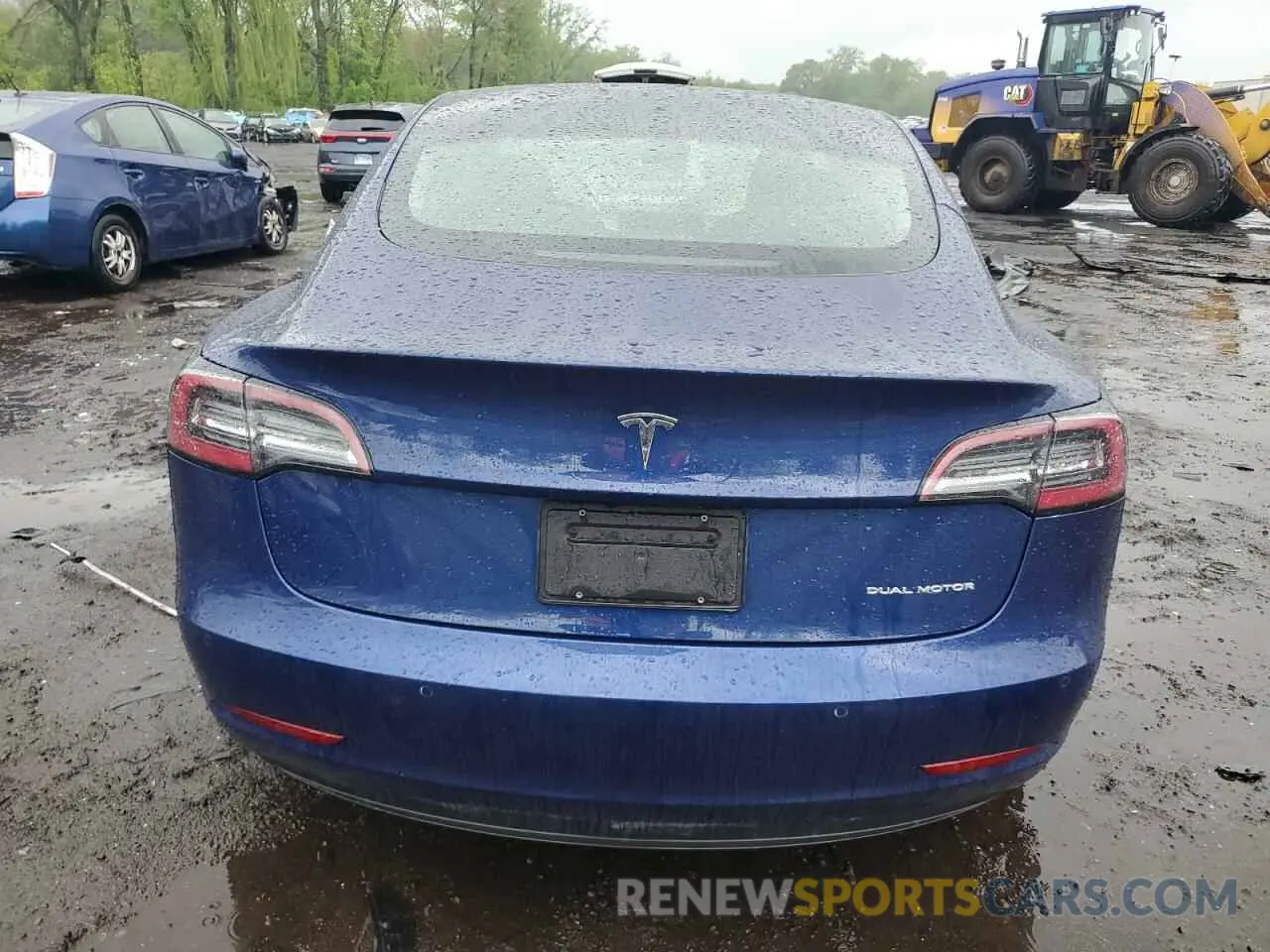 6 Photograph of a damaged car 5YJ3E1EB9NF232474 TESLA MODEL 3 2022