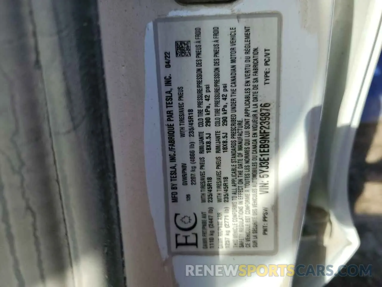 12 Photograph of a damaged car 5YJ3E1EB9NF239876 TESLA MODEL 3 2022