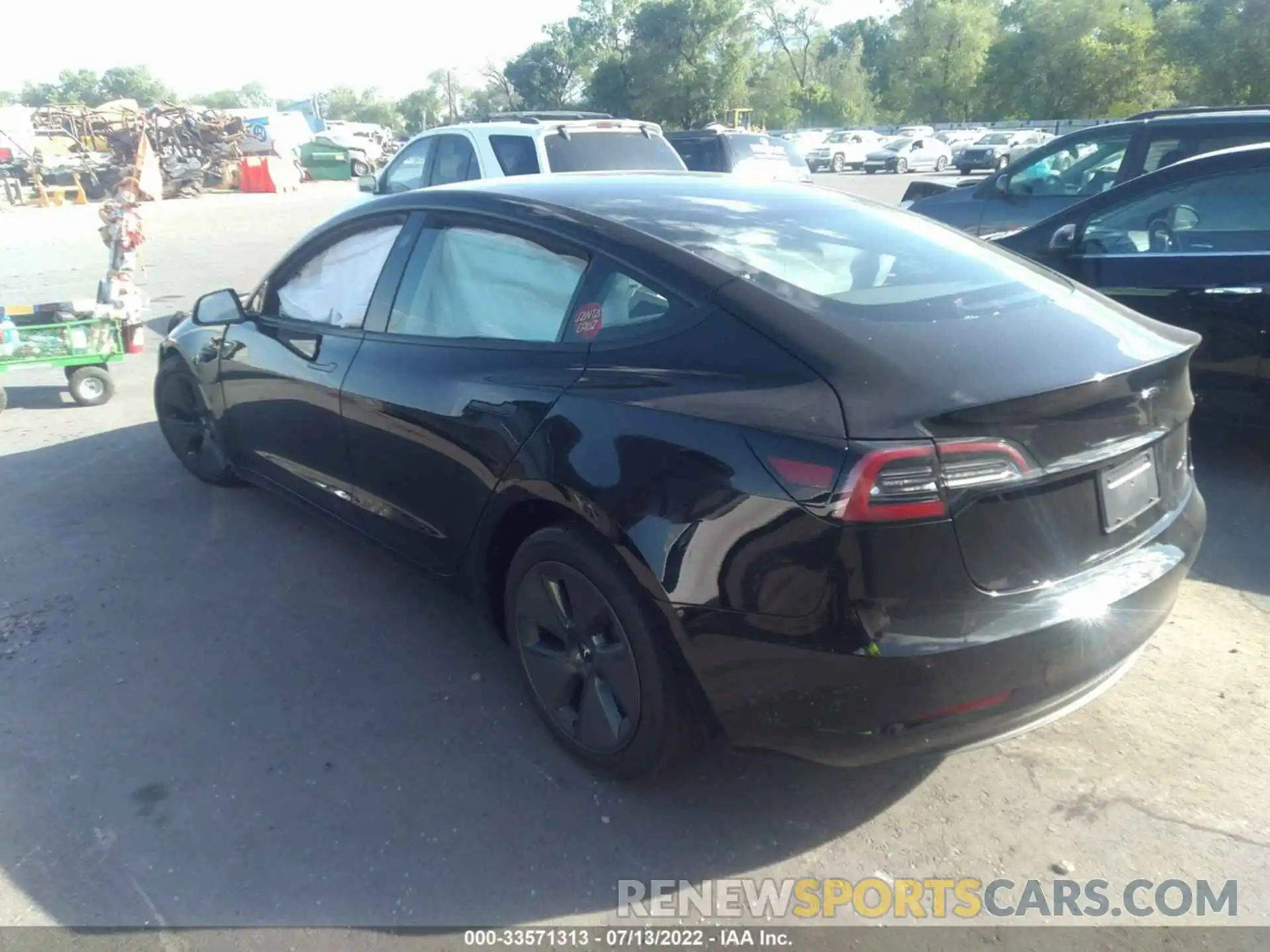 3 Photograph of a damaged car 5YJ3E1EB9NF240705 TESLA MODEL 3 2022