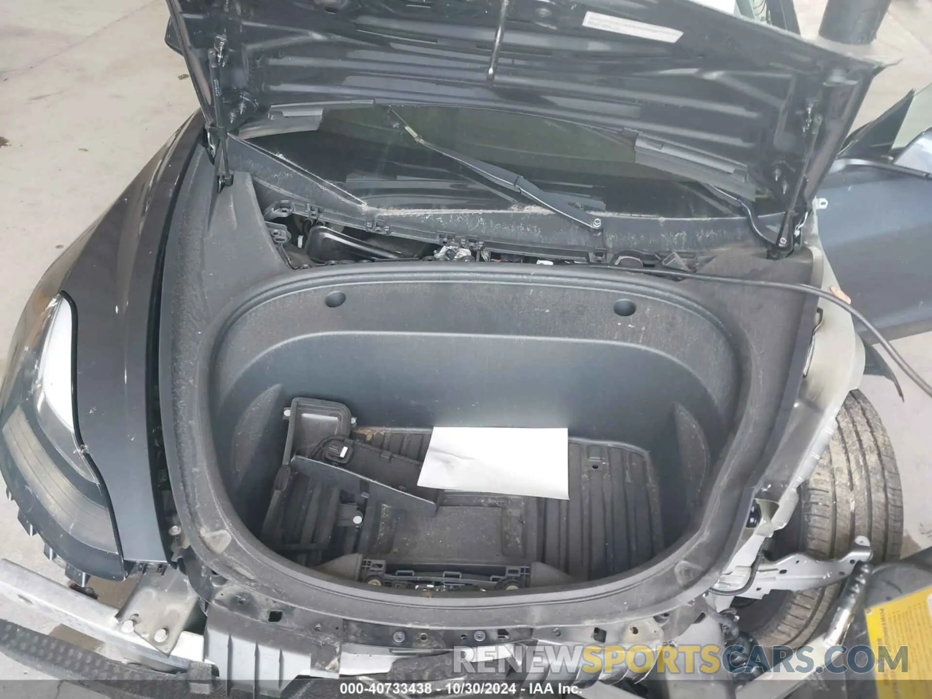 10 Photograph of a damaged car 5YJ3E1EB9NF245662 TESLA MODEL 3 2022