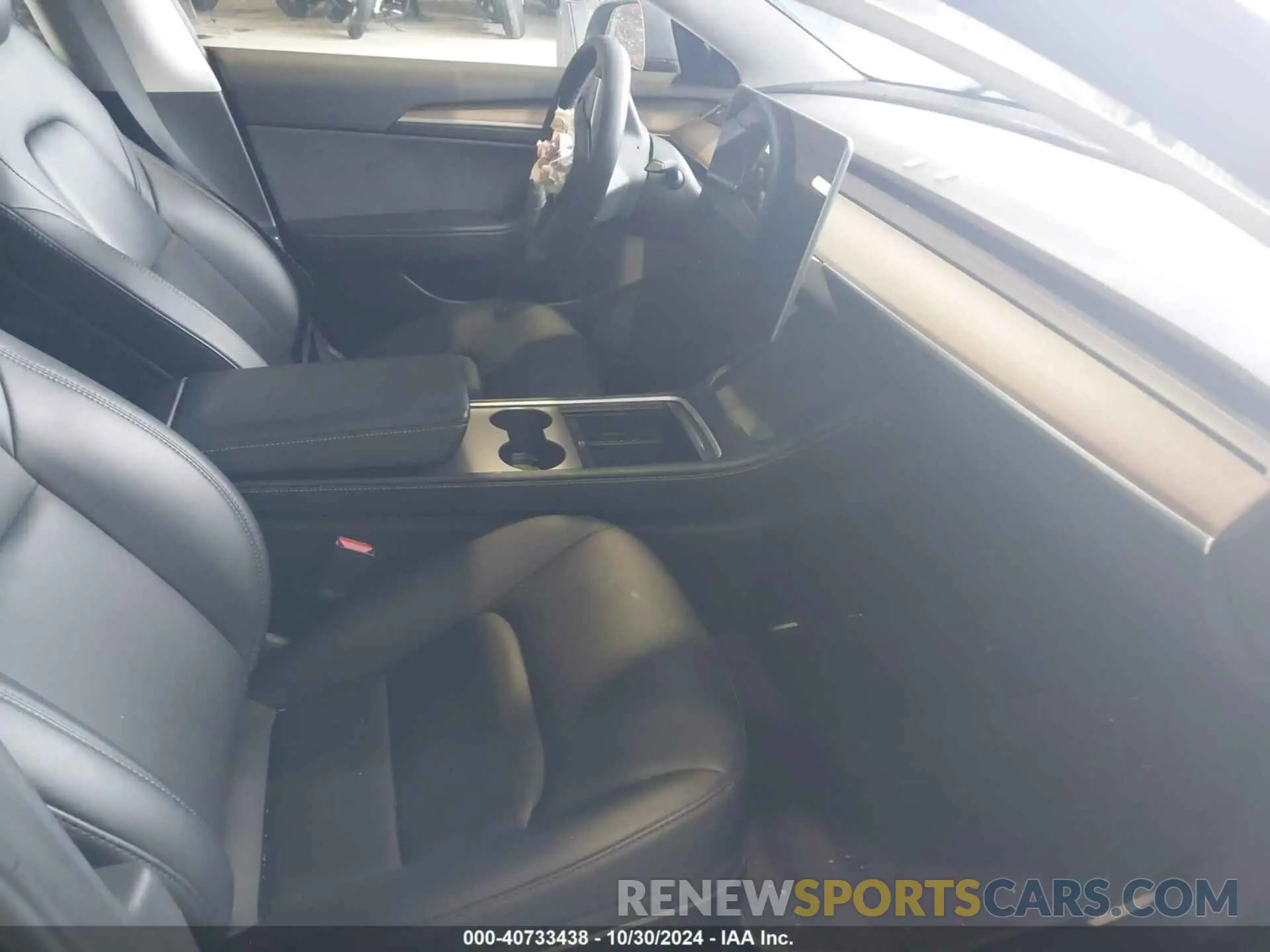 5 Photograph of a damaged car 5YJ3E1EB9NF245662 TESLA MODEL 3 2022