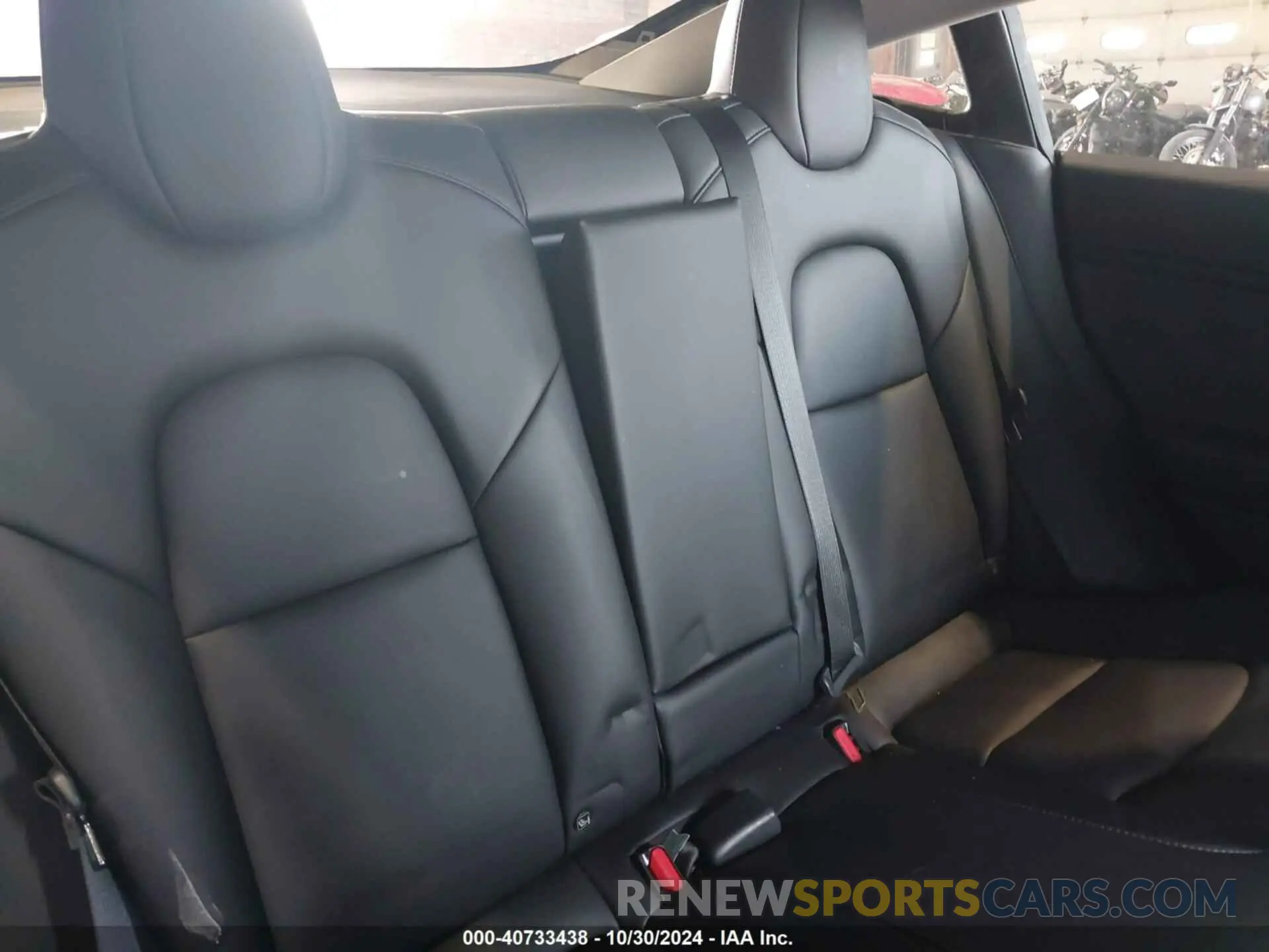 8 Photograph of a damaged car 5YJ3E1EB9NF245662 TESLA MODEL 3 2022