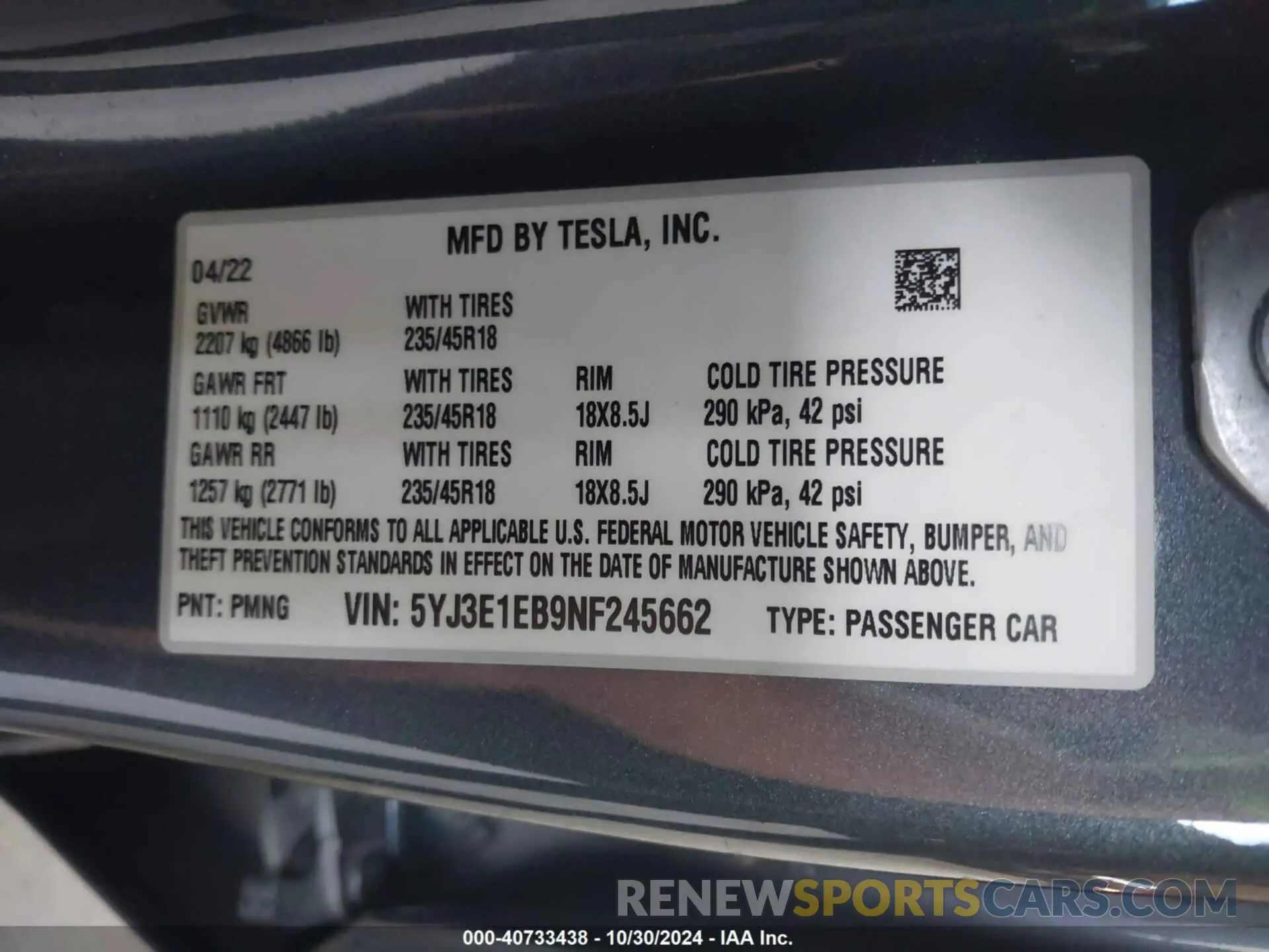 9 Photograph of a damaged car 5YJ3E1EB9NF245662 TESLA MODEL 3 2022