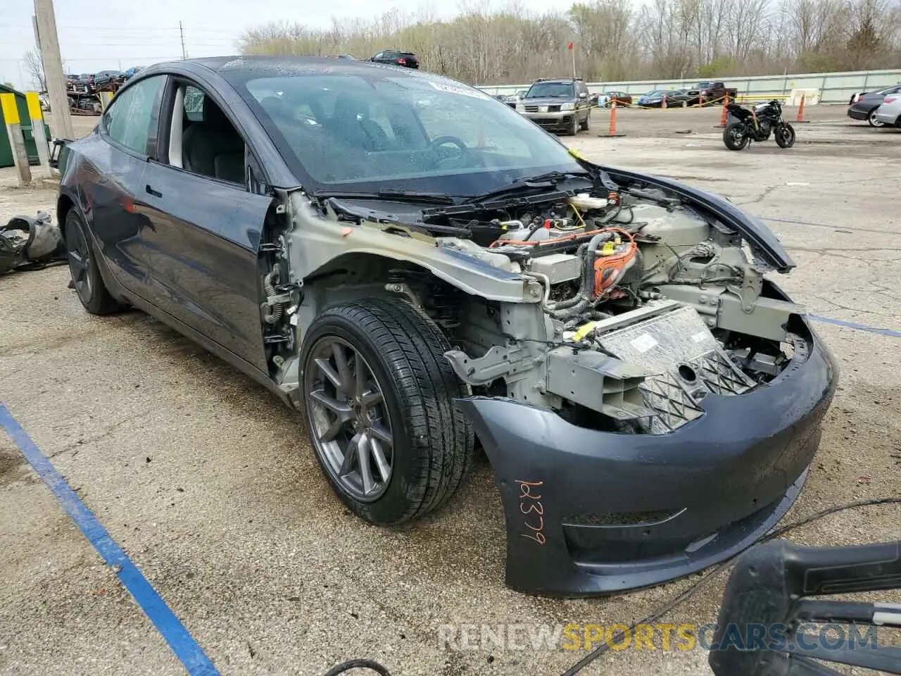 4 Photograph of a damaged car 5YJ3E1EB9NF278757 TESLA MODEL 3 2022