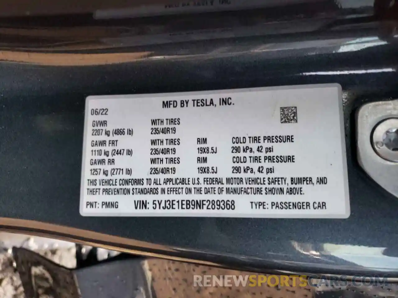 12 Photograph of a damaged car 5YJ3E1EB9NF289368 TESLA MODEL 3 2022