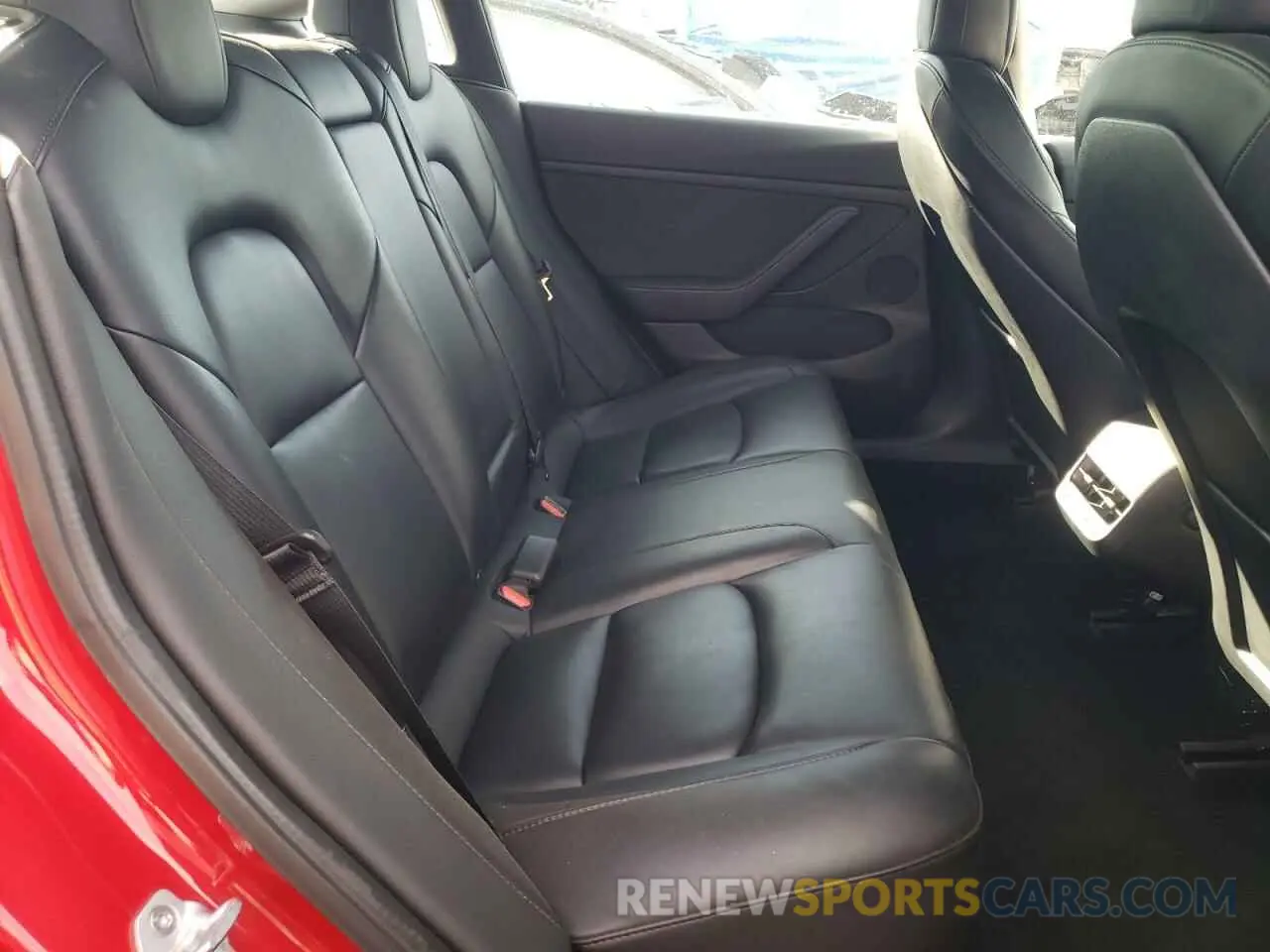 10 Photograph of a damaged car 5YJ3E1EB9NF289855 TESLA MODEL 3 2022