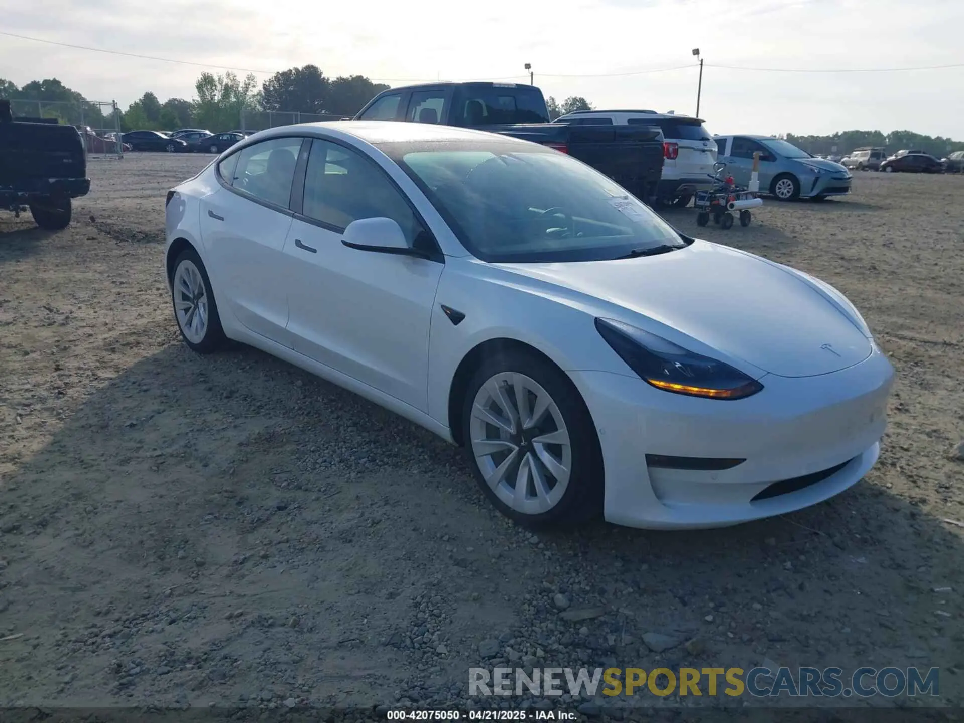 1 Photograph of a damaged car 5YJ3E1EB9NF321073 TESLA MODEL 3 2022
