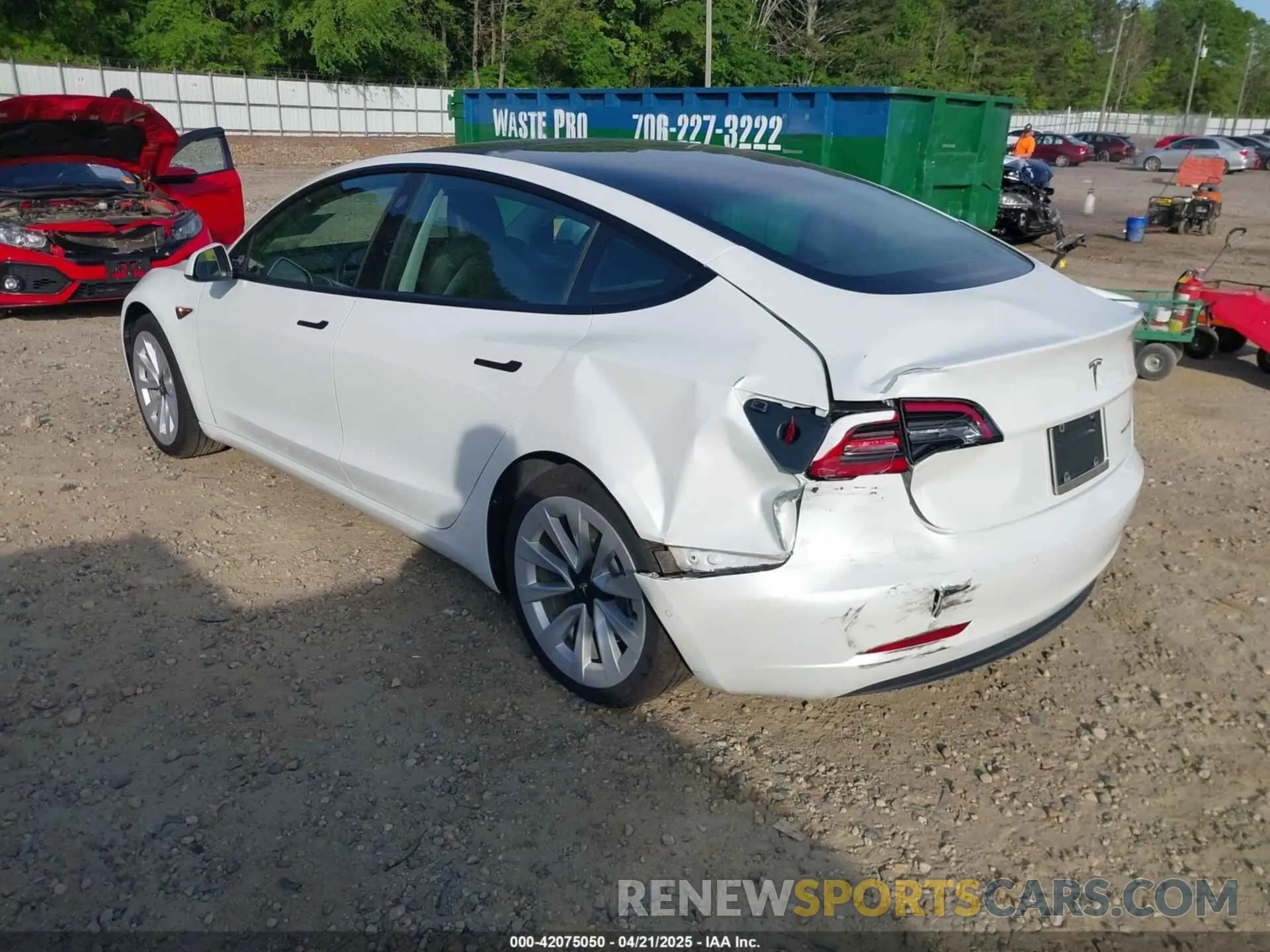 3 Photograph of a damaged car 5YJ3E1EB9NF321073 TESLA MODEL 3 2022