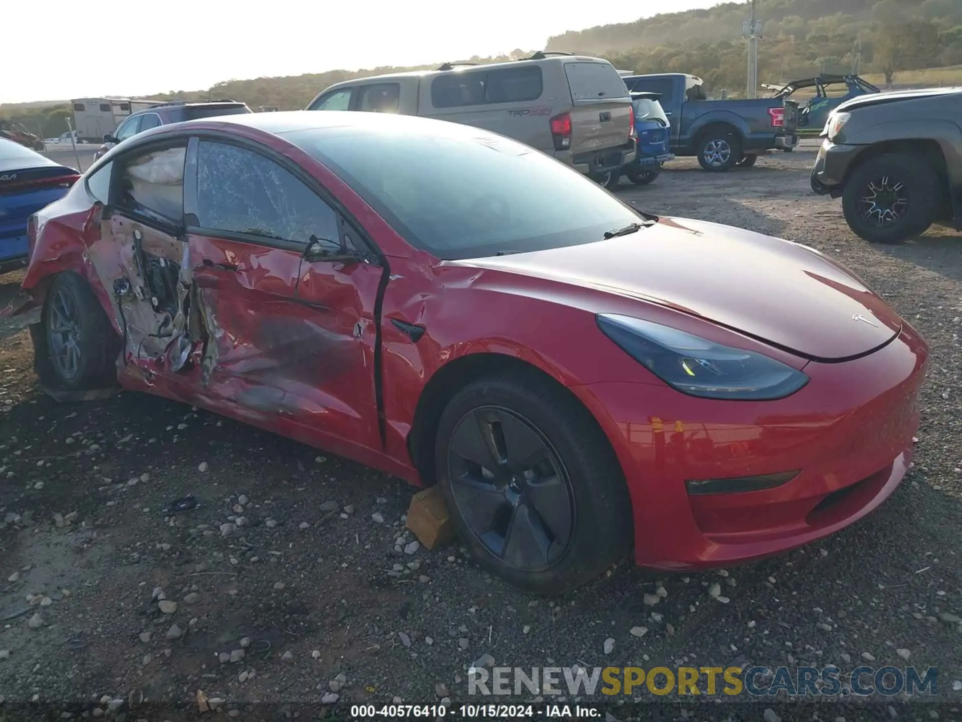 1 Photograph of a damaged car 5YJ3E1EB9NF323180 TESLA MODEL 3 2022
