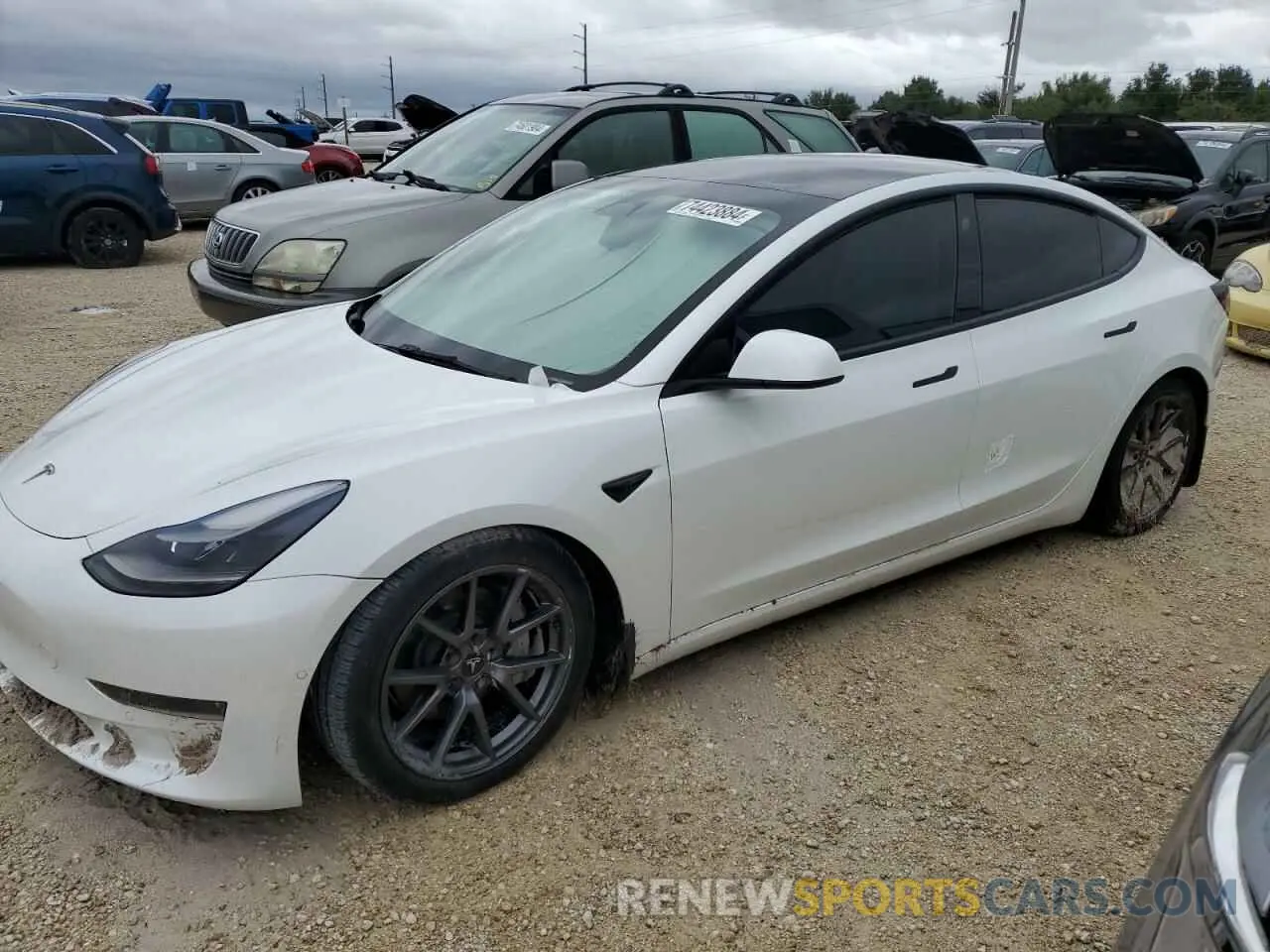 1 Photograph of a damaged car 5YJ3E1EB9NF325799 TESLA MODEL 3 2022