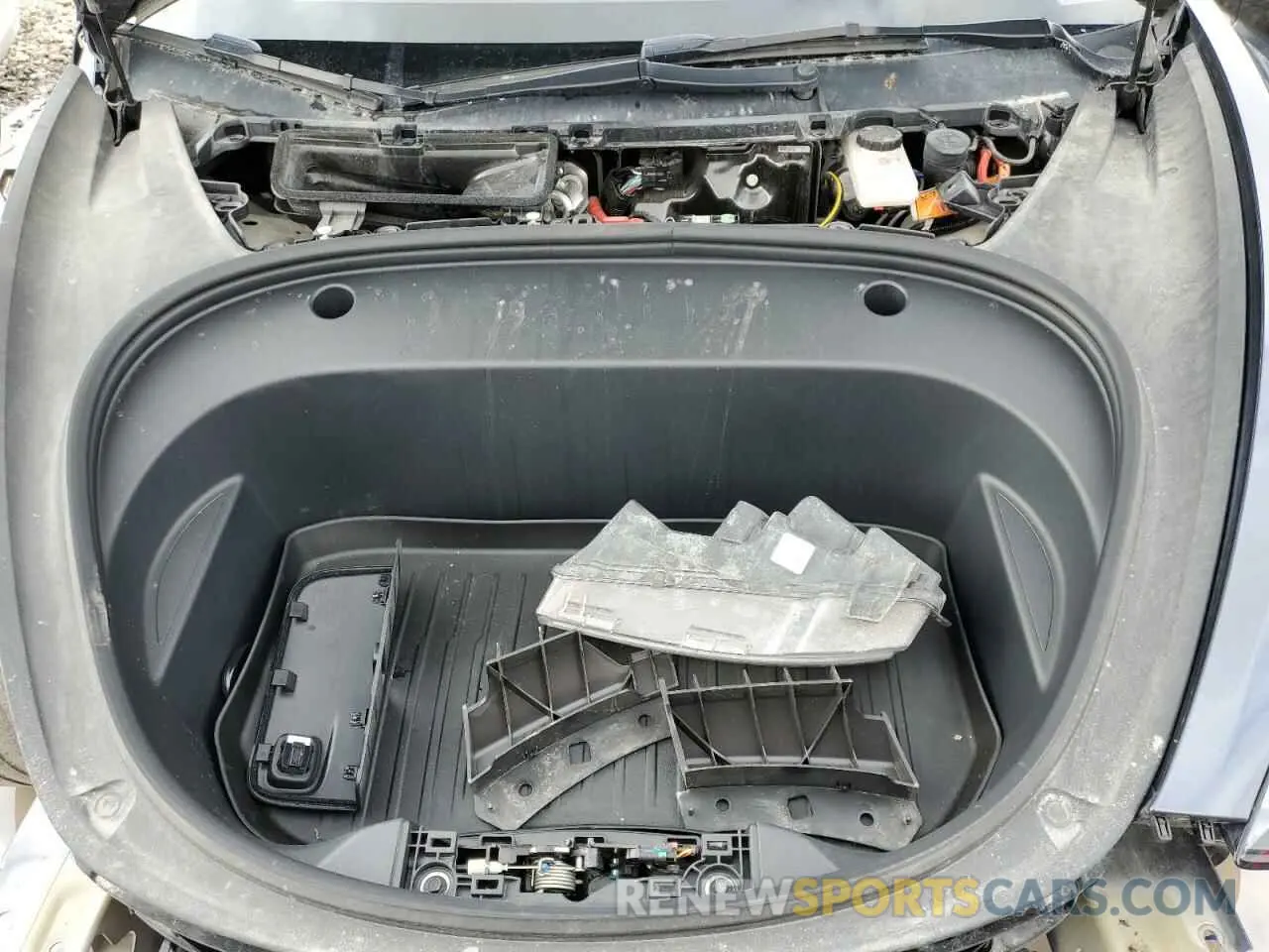 11 Photograph of a damaged car 5YJ3E1EB9NF327066 TESLA MODEL 3 2022