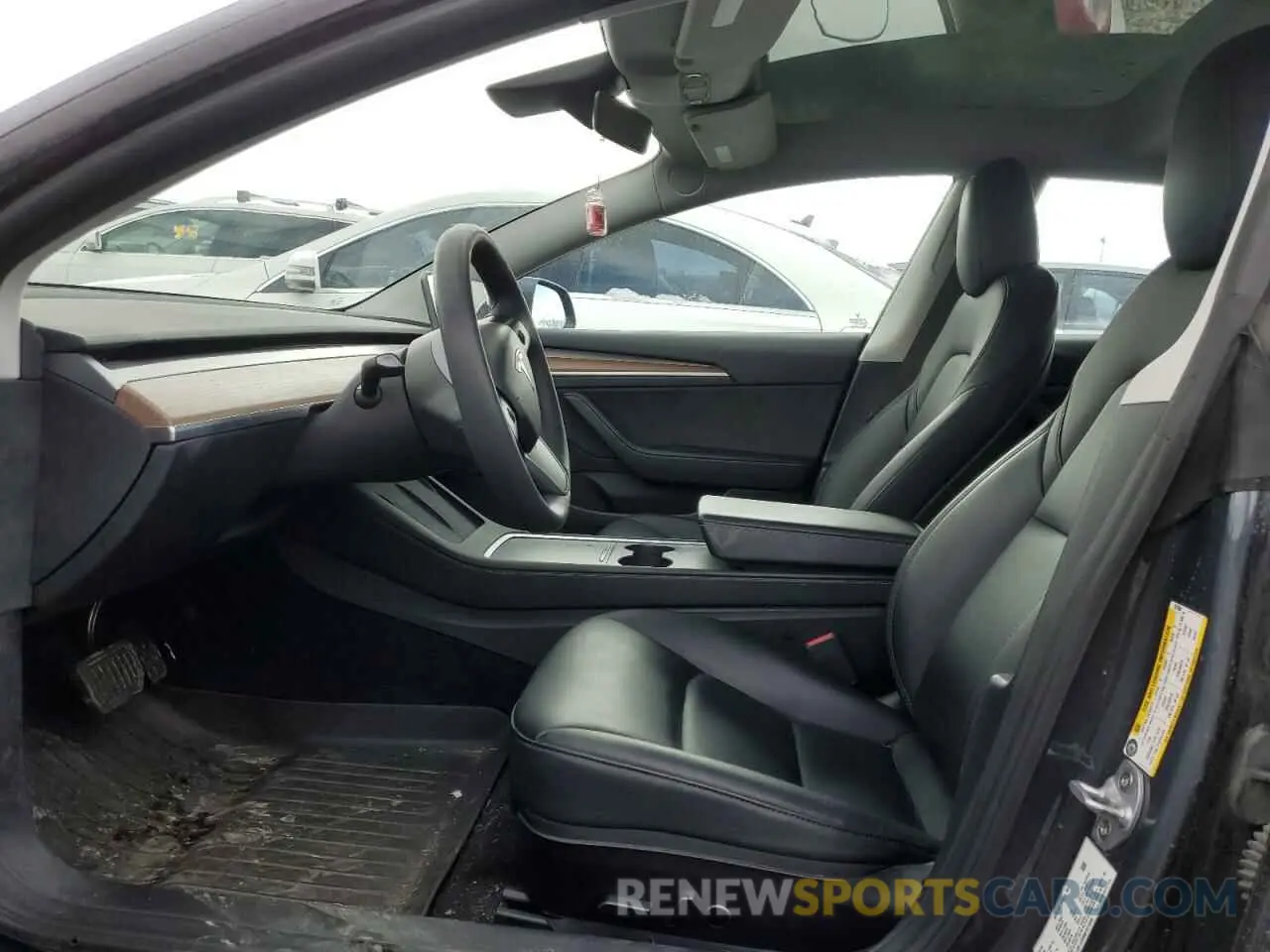 7 Photograph of a damaged car 5YJ3E1EB9NF327066 TESLA MODEL 3 2022