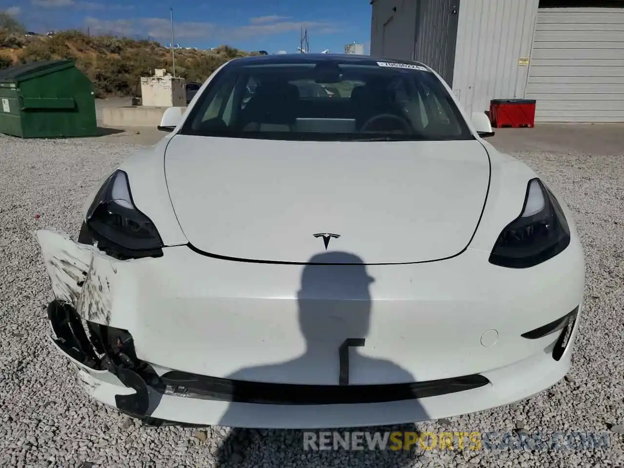 5 Photograph of a damaged car 5YJ3E1EB9NF328413 TESLA MODEL 3 2022