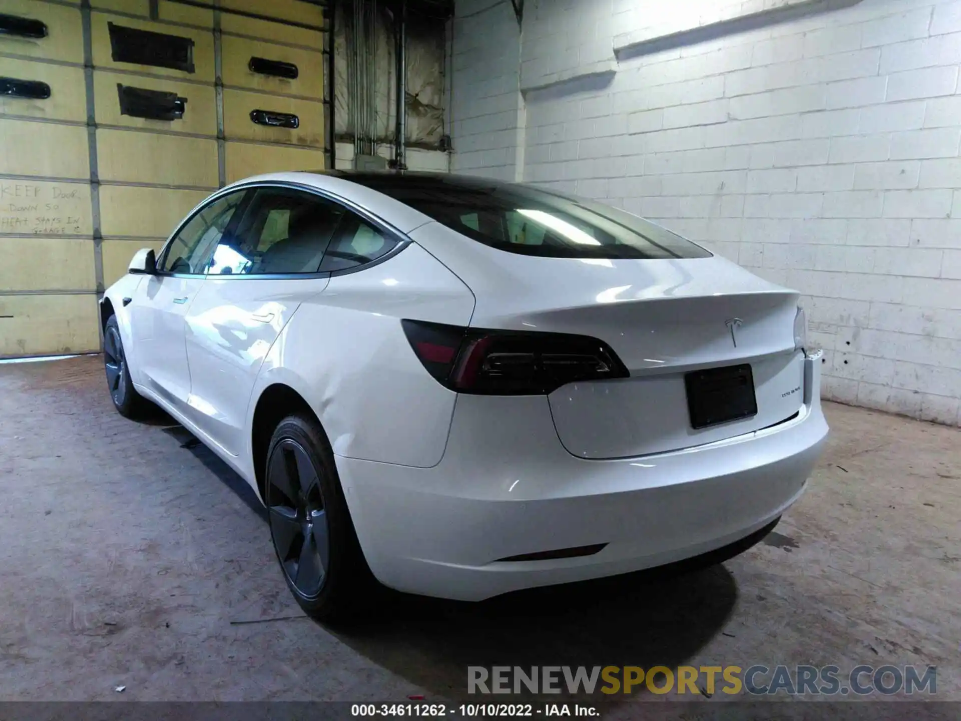 3 Photograph of a damaged car 5YJ3E1EB9NF328539 TESLA MODEL 3 2022