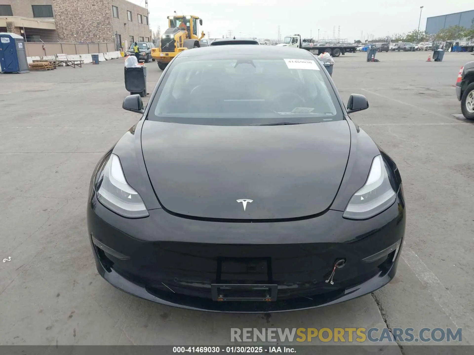 11 Photograph of a damaged car 5YJ3E1EB9NF348368 TESLA MODEL 3 2022
