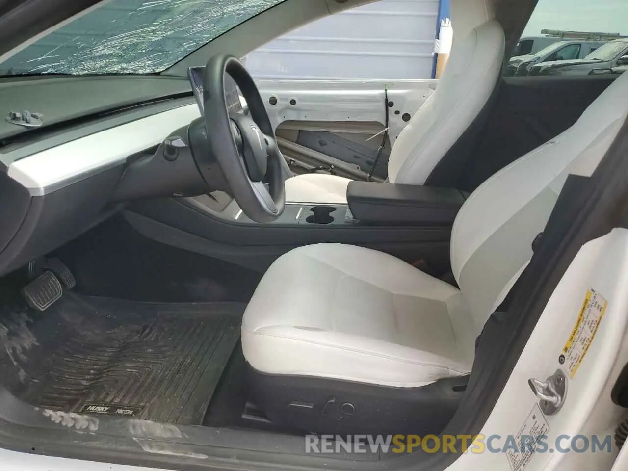 7 Photograph of a damaged car 5YJ3E1EB9NF350010 TESLA MODEL 3 2022