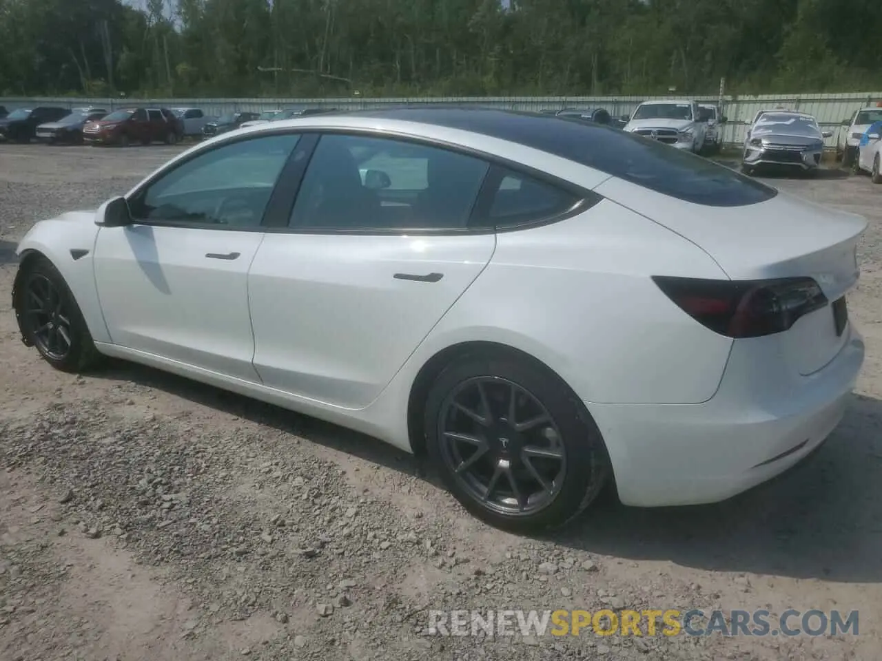 2 Photograph of a damaged car 5YJ3E1EBXNF106883 TESLA MODEL 3 2022
