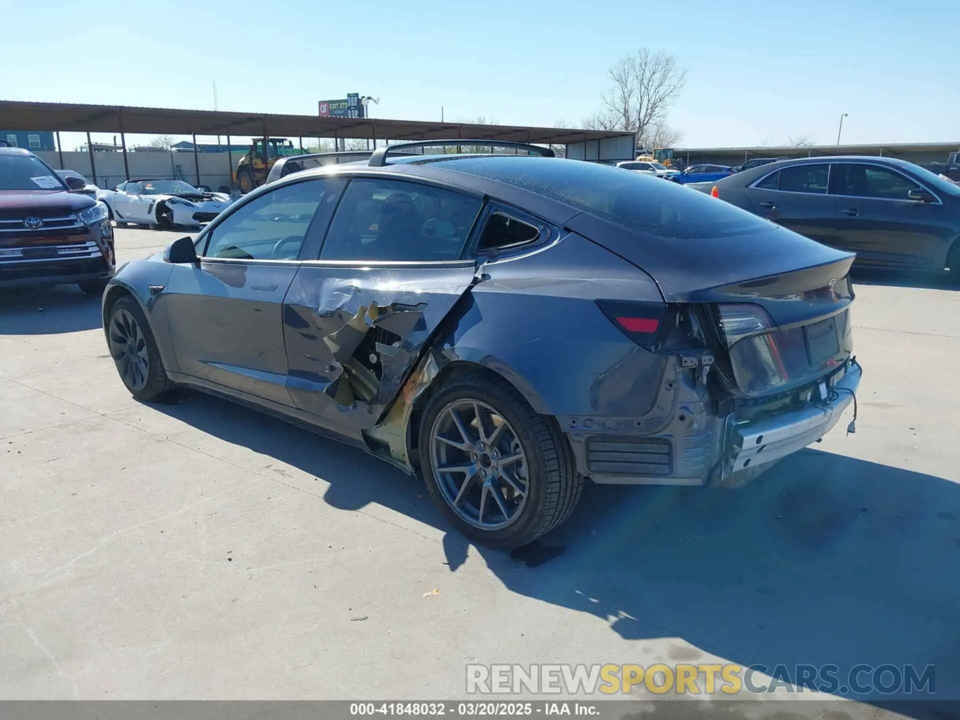 6 Photograph of a damaged car 5YJ3E1EBXNF115762 TESLA MODEL 3 2022