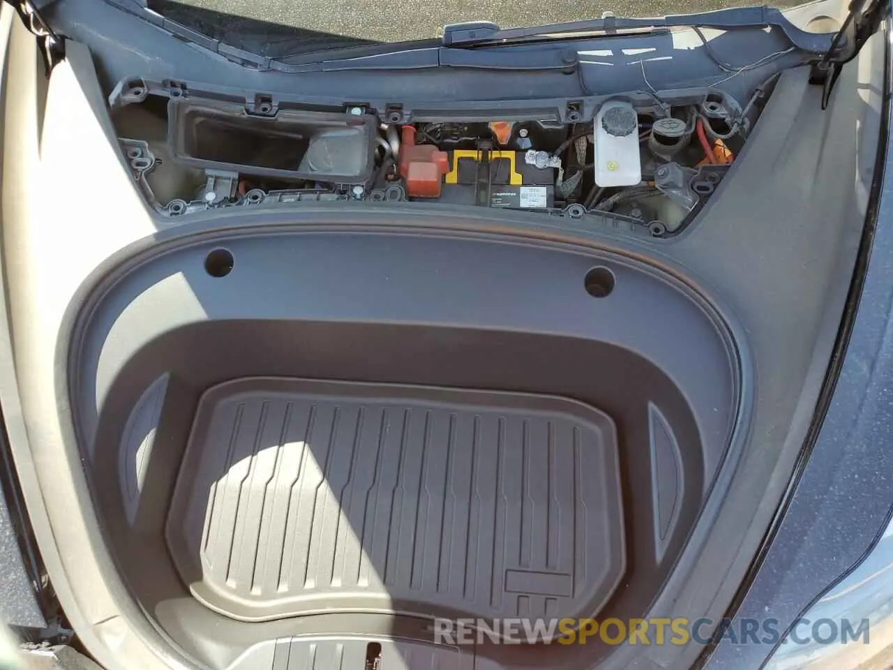 11 Photograph of a damaged car 5YJ3E1EBXNF127250 TESLA MODEL 3 2022