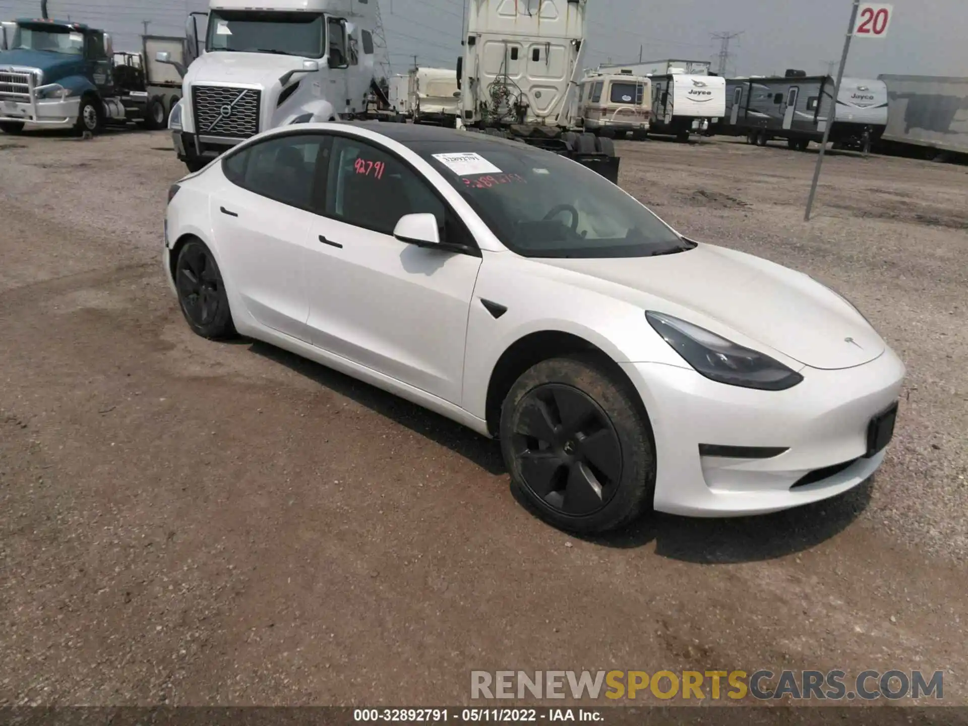 1 Photograph of a damaged car 5YJ3E1EBXNF128284 TESLA MODEL 3 2022