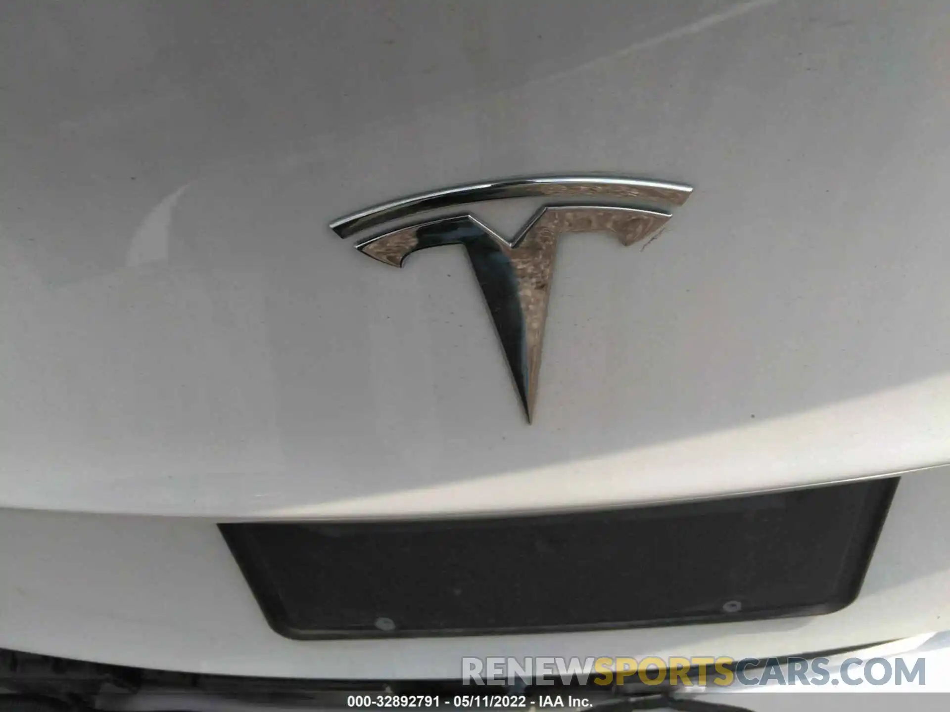 8 Photograph of a damaged car 5YJ3E1EBXNF128284 TESLA MODEL 3 2022