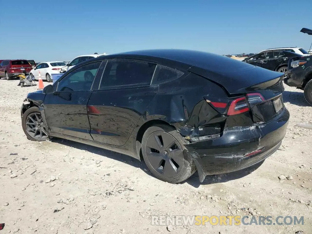 2 Photograph of a damaged car 5YJ3E1EBXNF132416 TESLA MODEL 3 2022