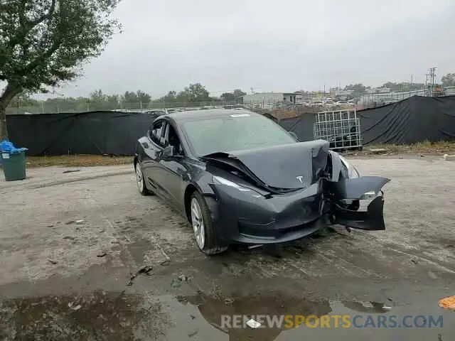 10 Photograph of a damaged car 5YJ3E1EBXNF145554 TESLA MODEL 3 2022