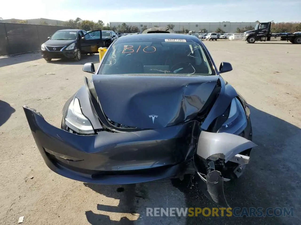 5 Photograph of a damaged car 5YJ3E1EBXNF145554 TESLA MODEL 3 2022